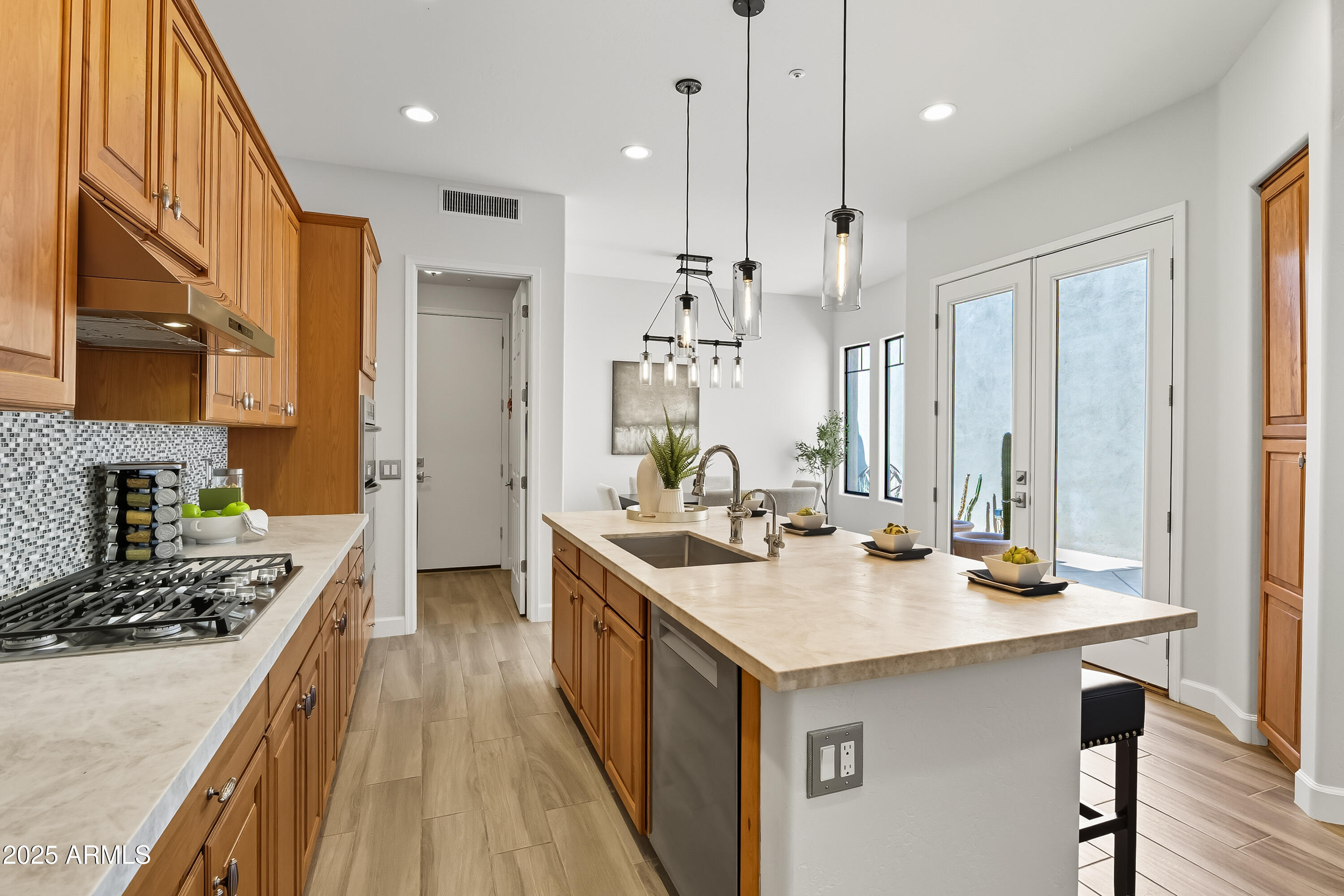 9270 E THOMPSON PEAK Parkway, 327