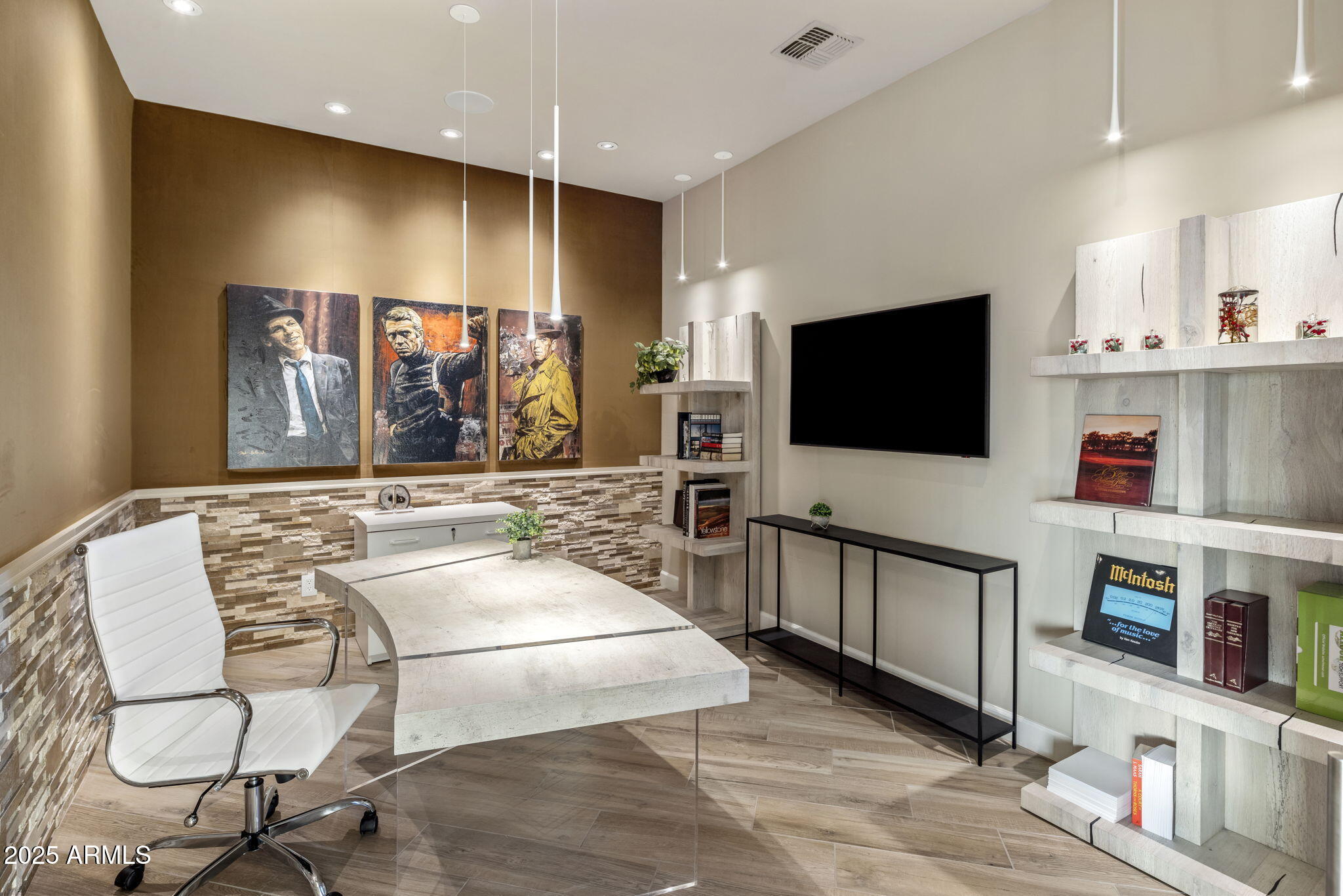 12311 E BLACK ROCK Road