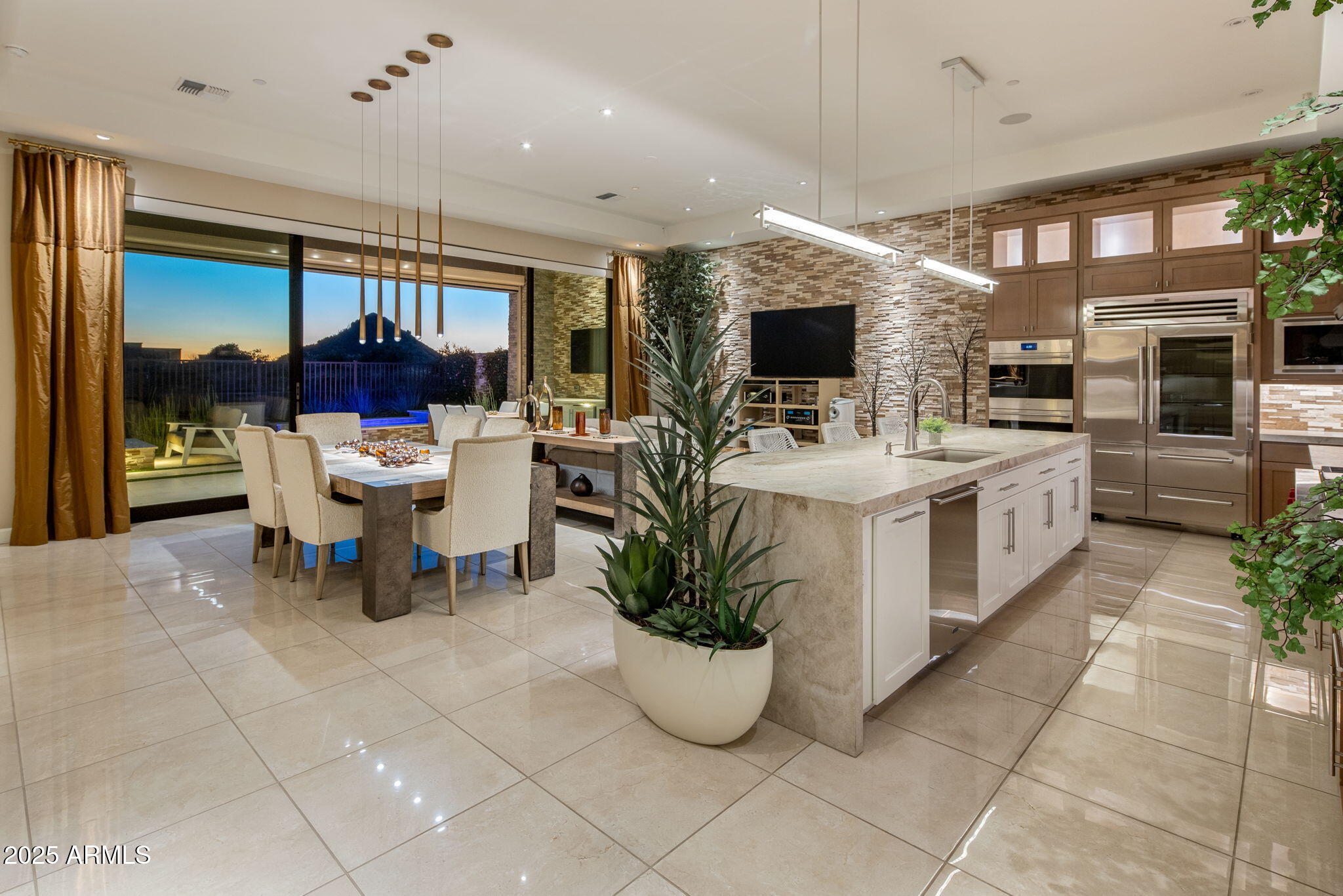 12311 E BLACK ROCK Road