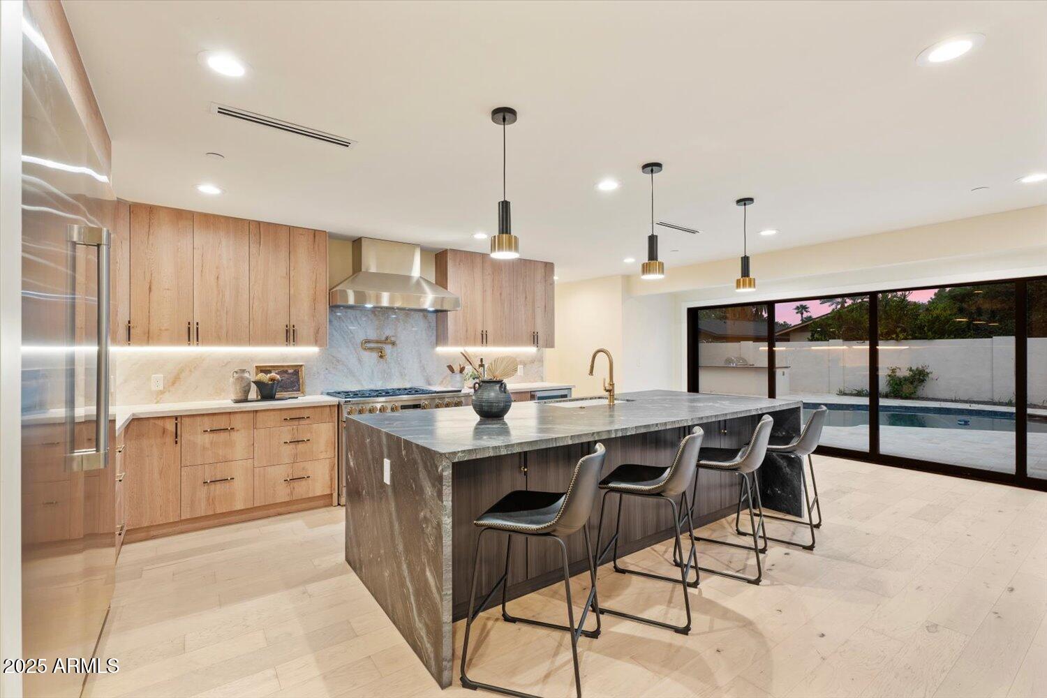 8525 E VIA DE LOS LIBROS