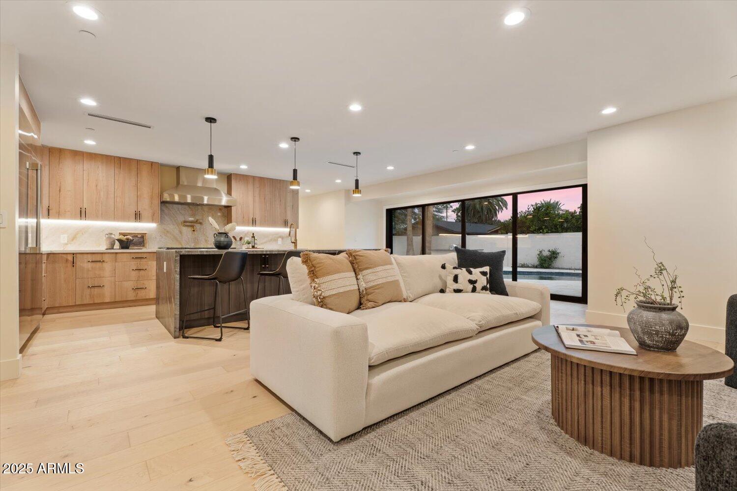 8525 E VIA DE LOS LIBROS