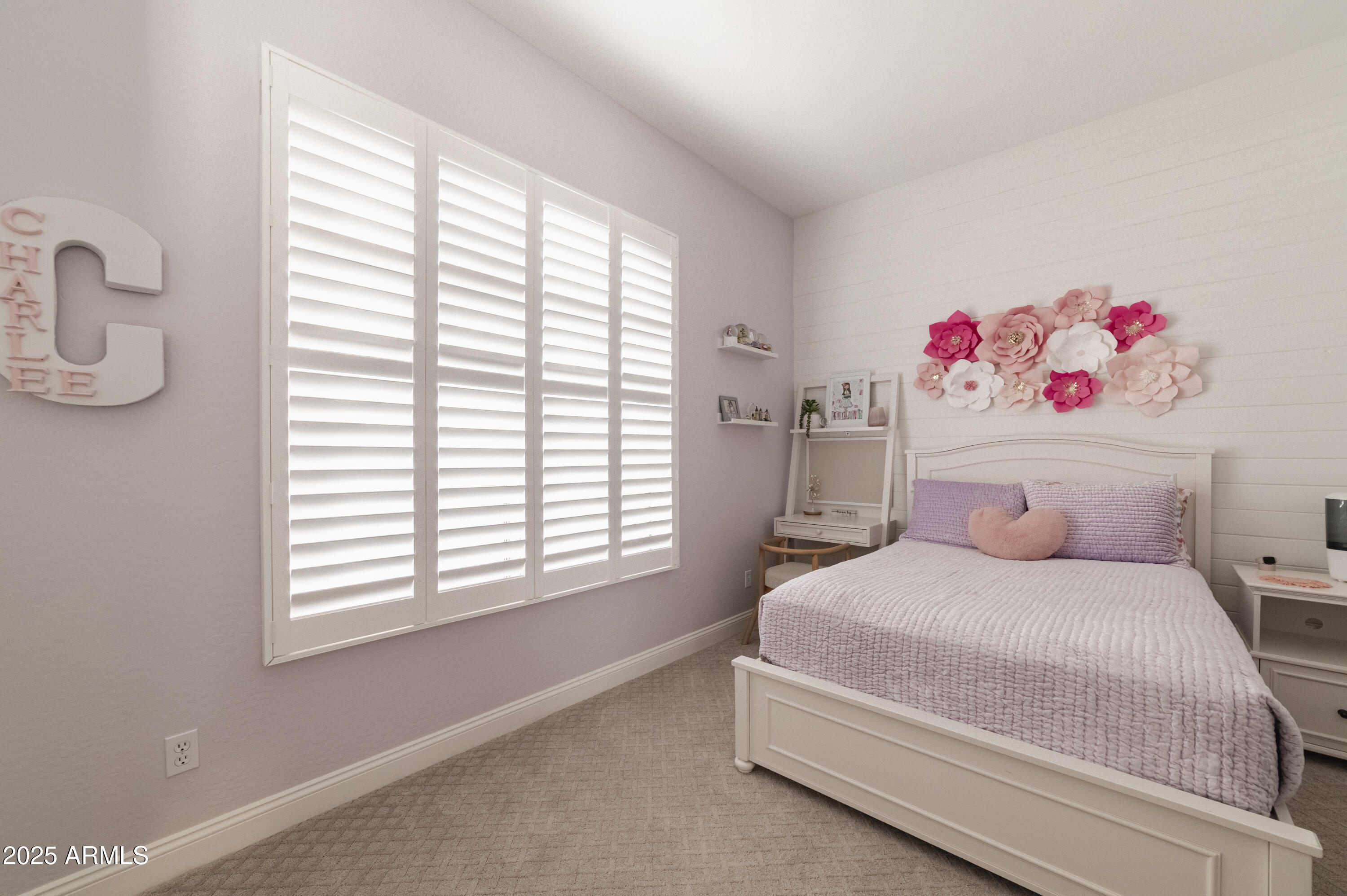 2212 W APACHE RAIN Road