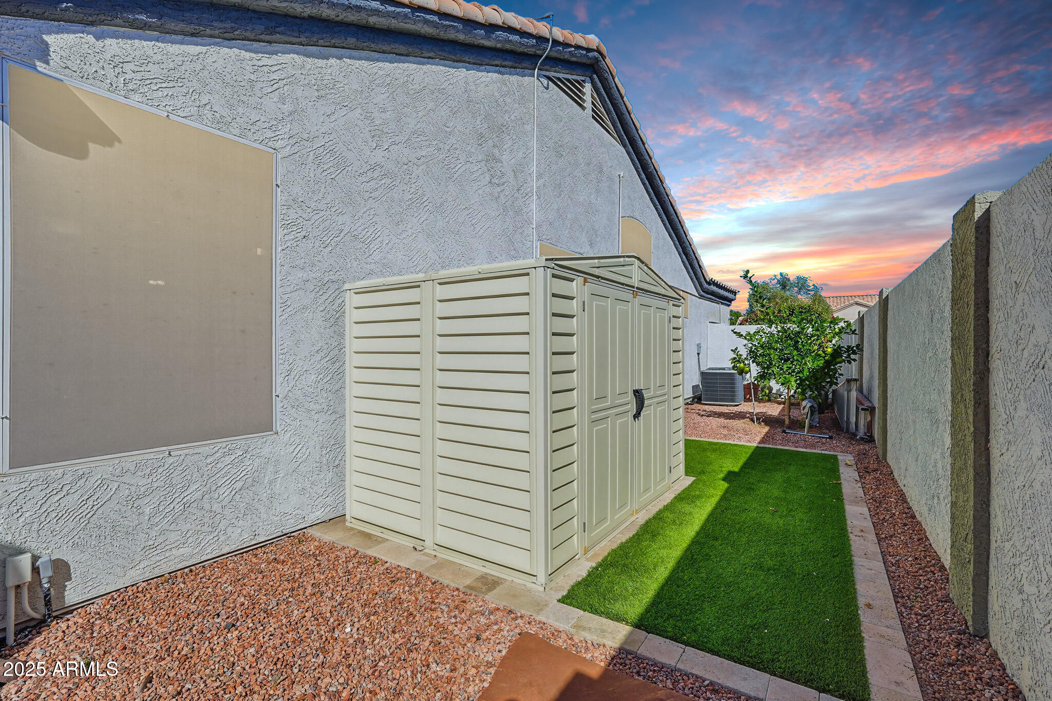 7137 E LAGUNA AZUL Avenue