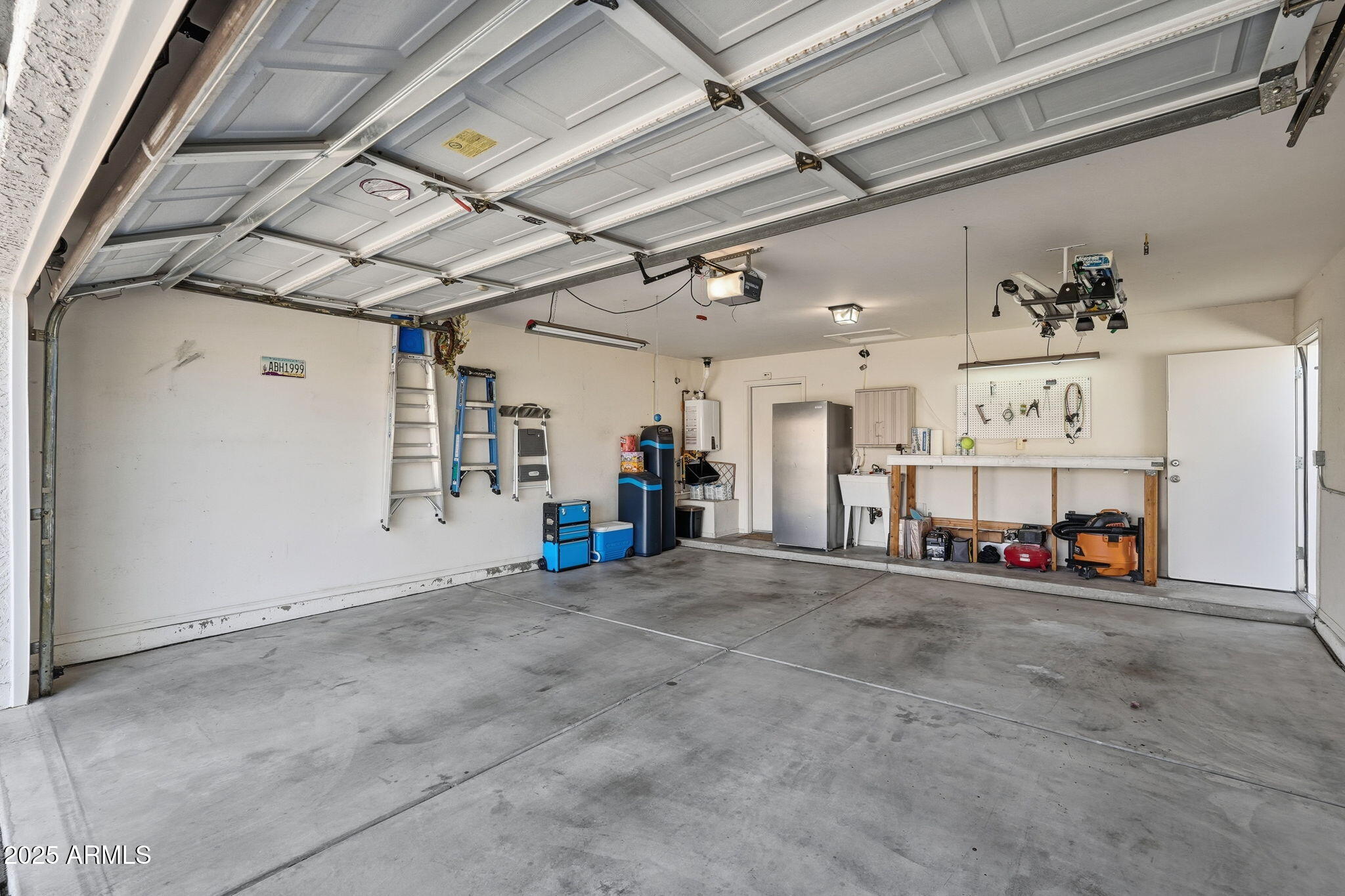 7137 E LAGUNA AZUL Avenue