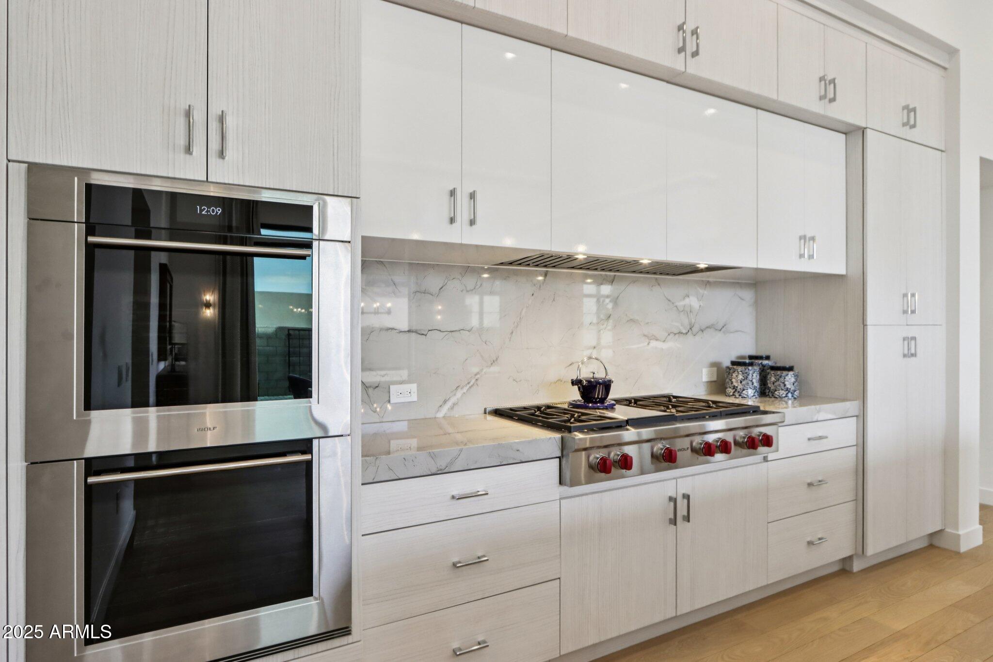 37200 N CAVE CREEK Road 1037