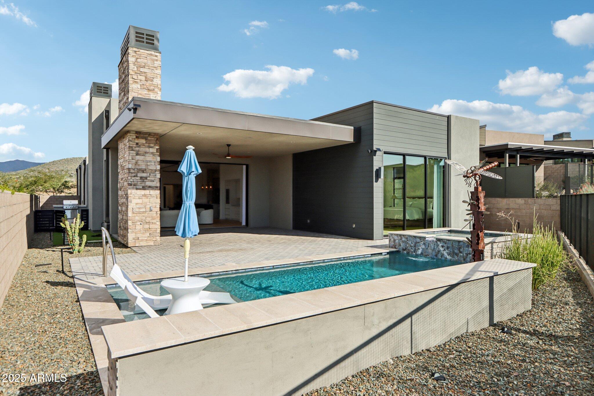 37200 N CAVE CREEK Road 1037