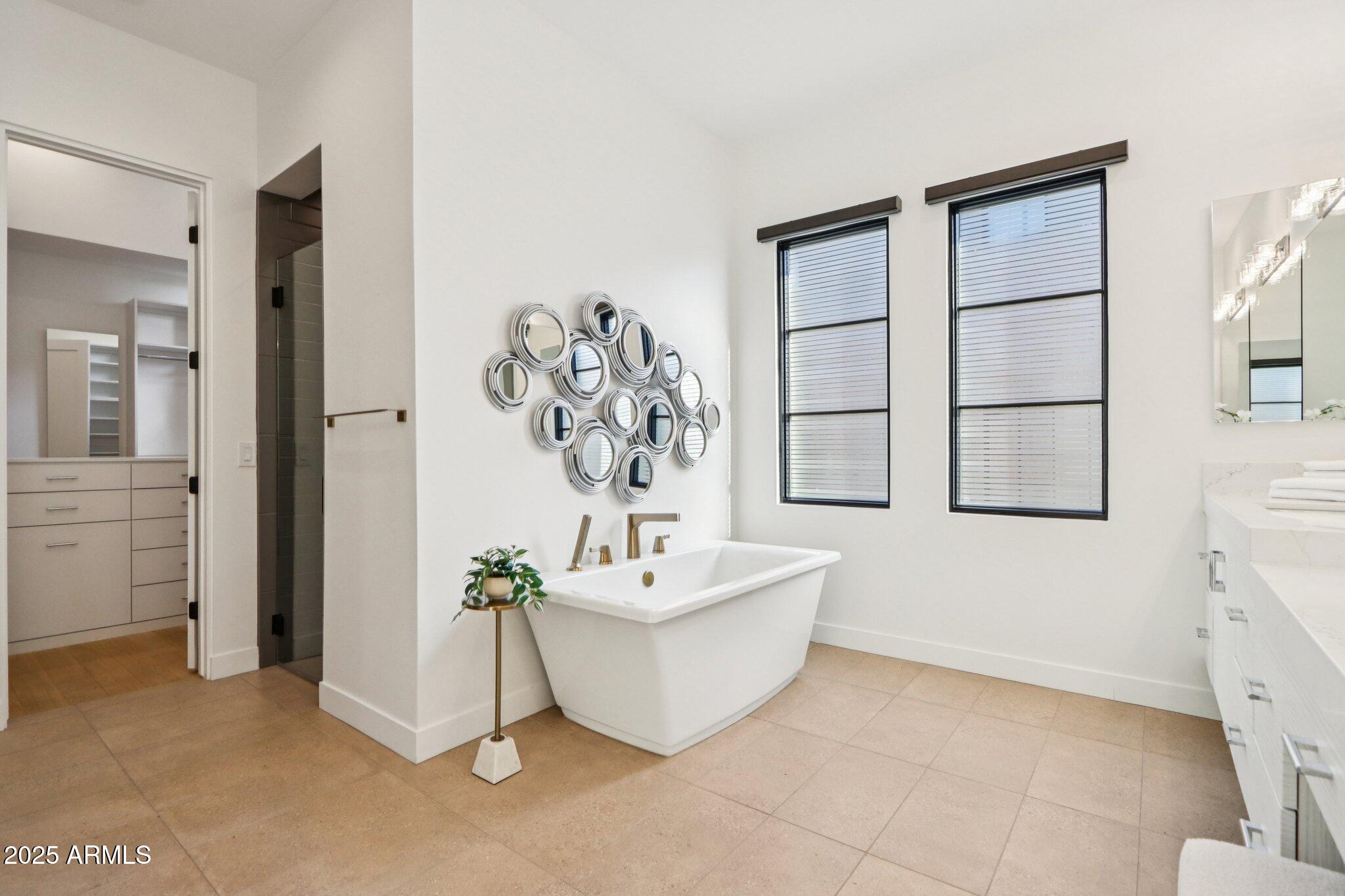 37200 N CAVE CREEK Road 1037