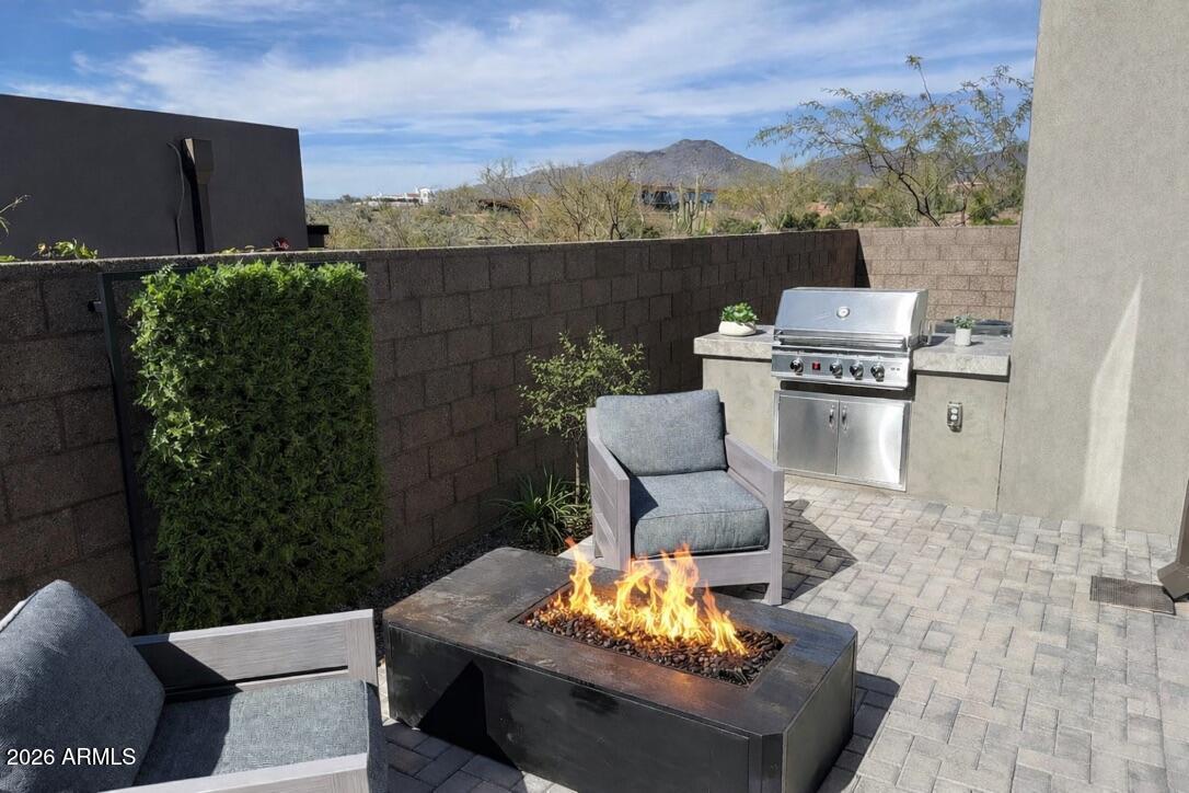 37200 N CAVE CREEK Road 1037