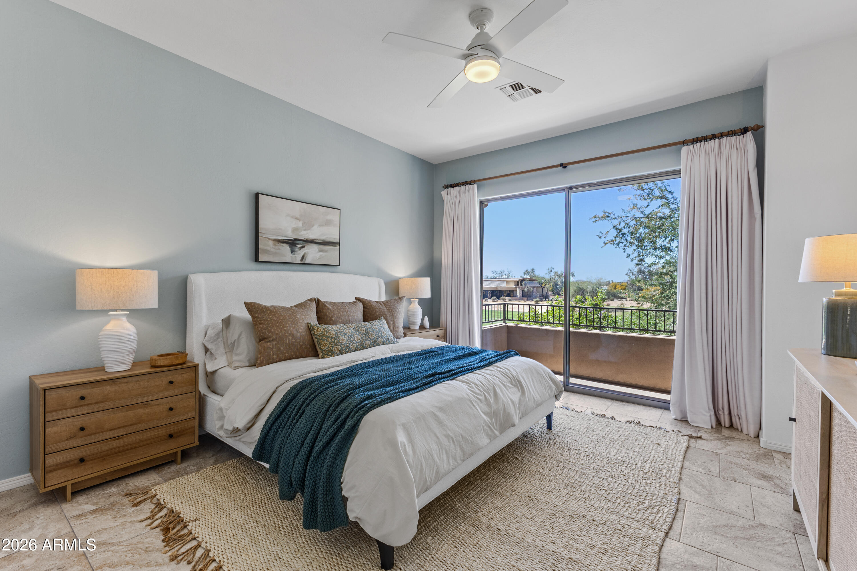 15240 N CLUBGATE Drive 141