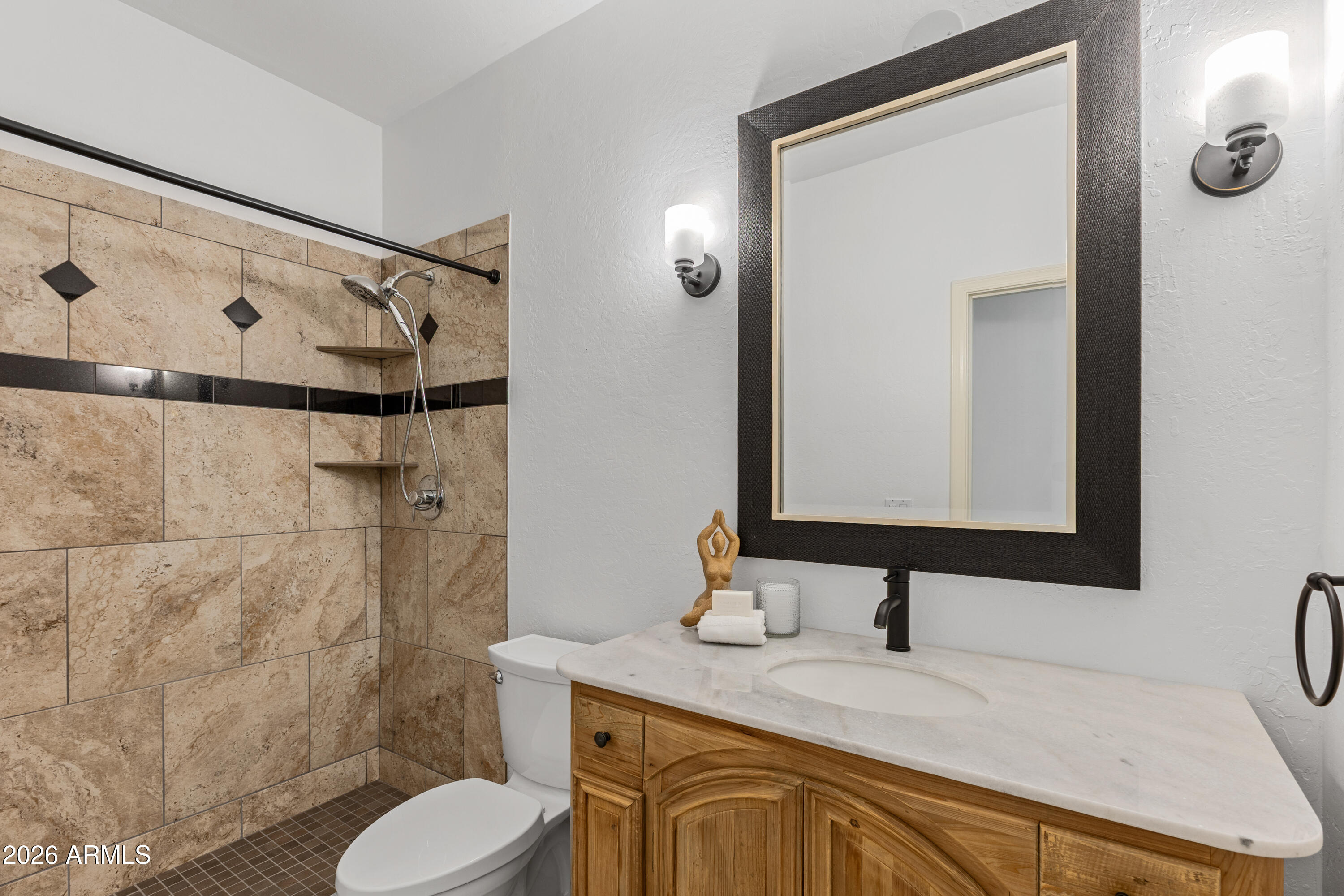 15240 N CLUBGATE Drive 141