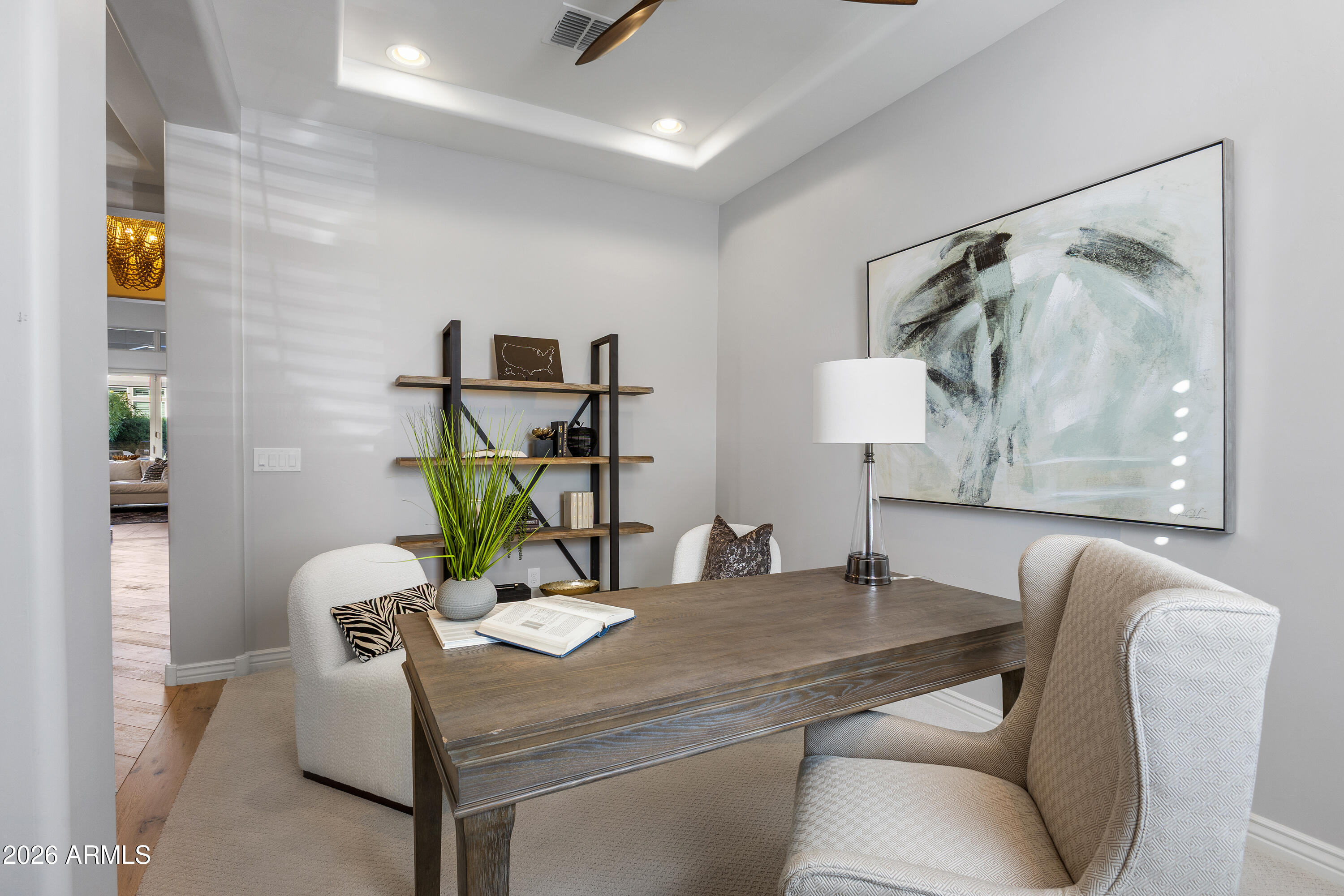 7238 E THORNTREE Drive