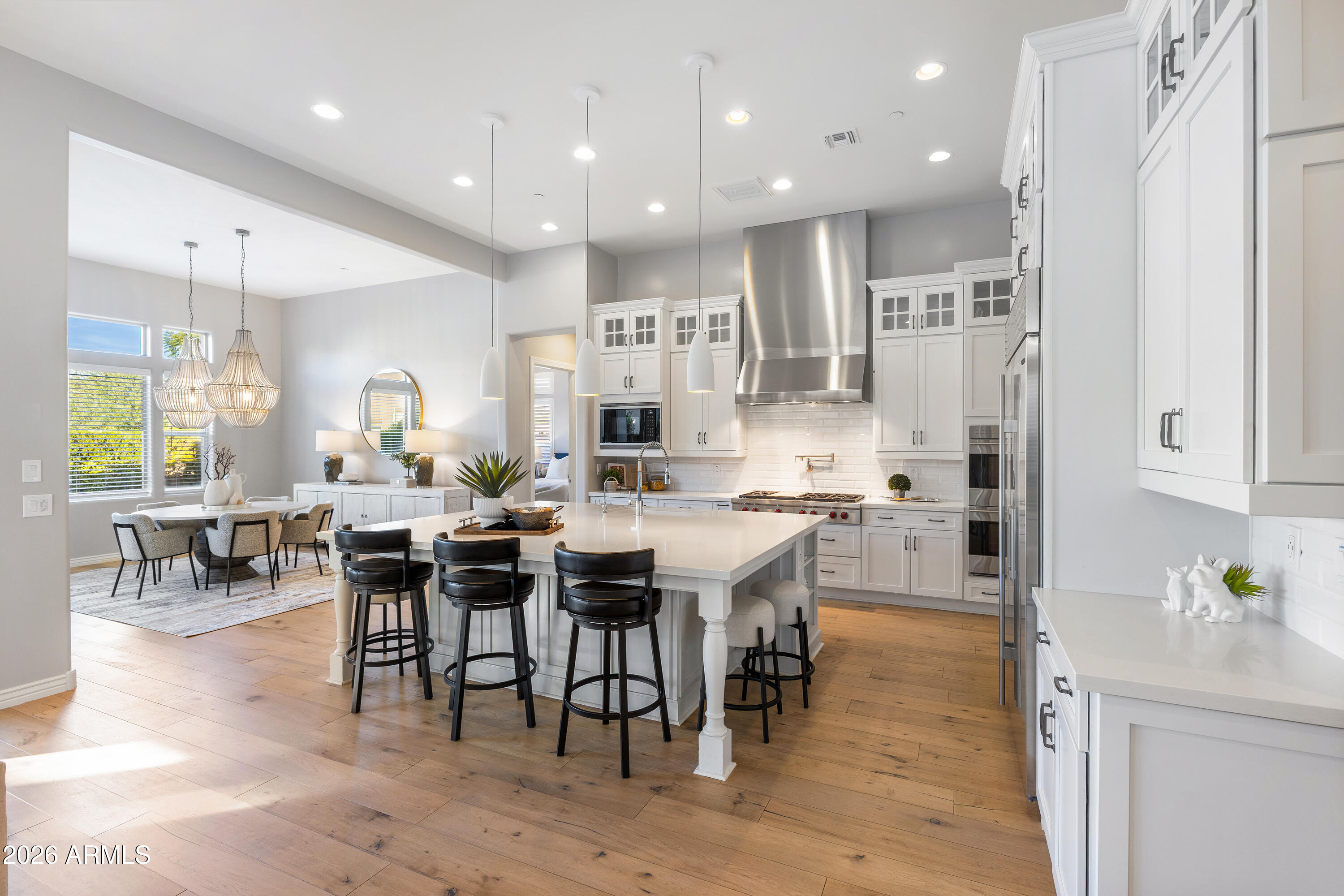 7238 E THORNTREE Drive