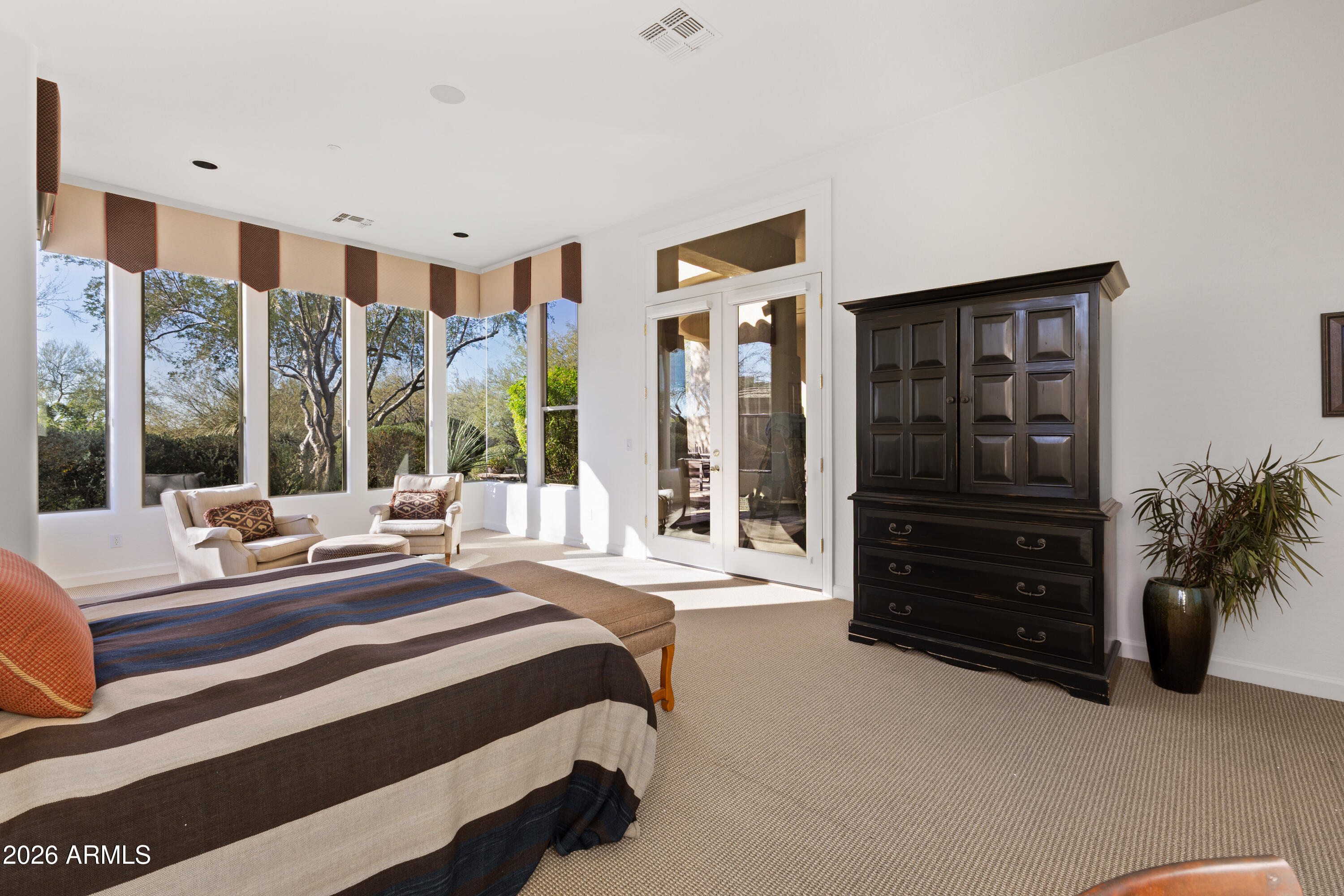 9290 E THOMPSON PEAK Parkway 255