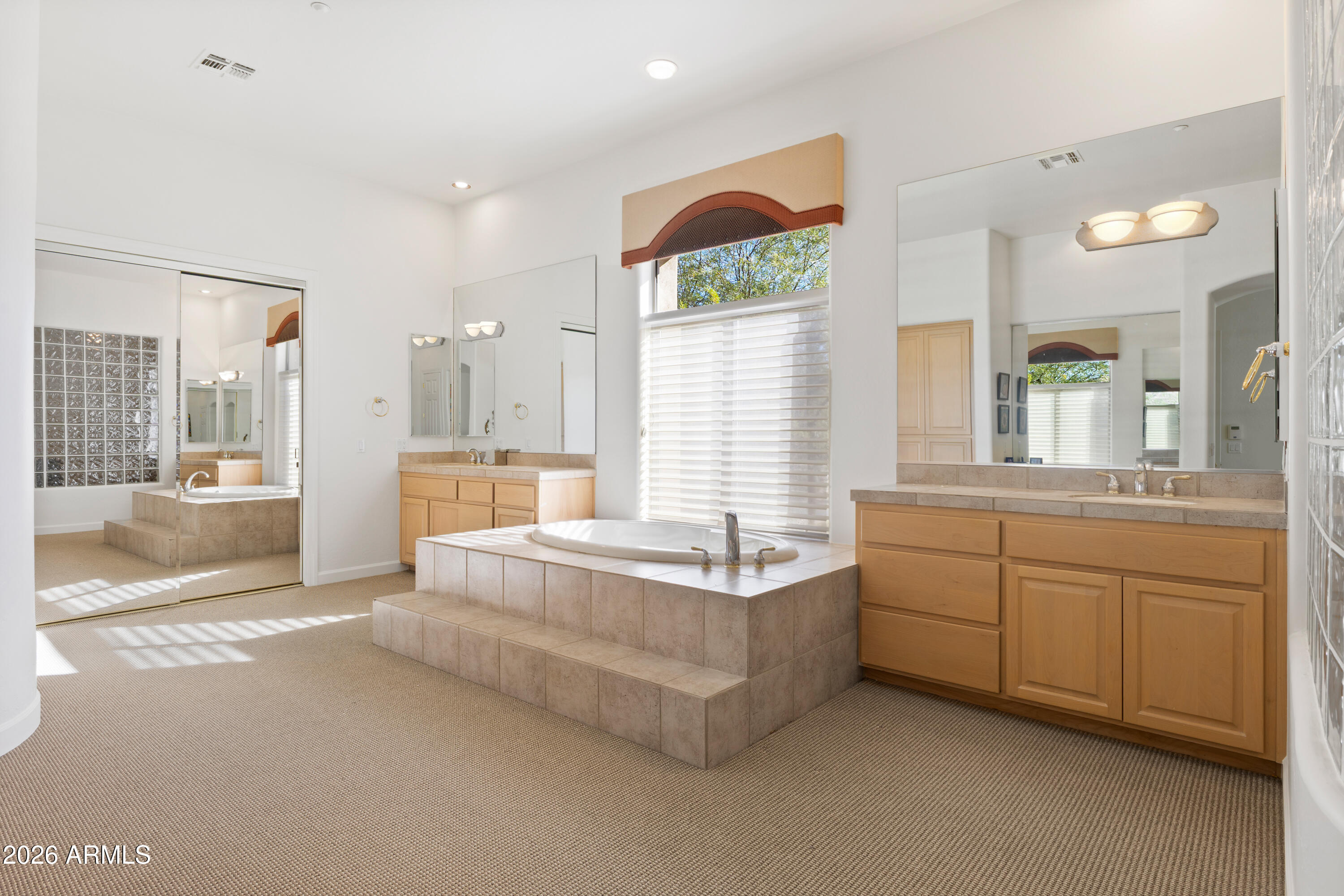 9290 E THOMPSON PEAK Parkway 255