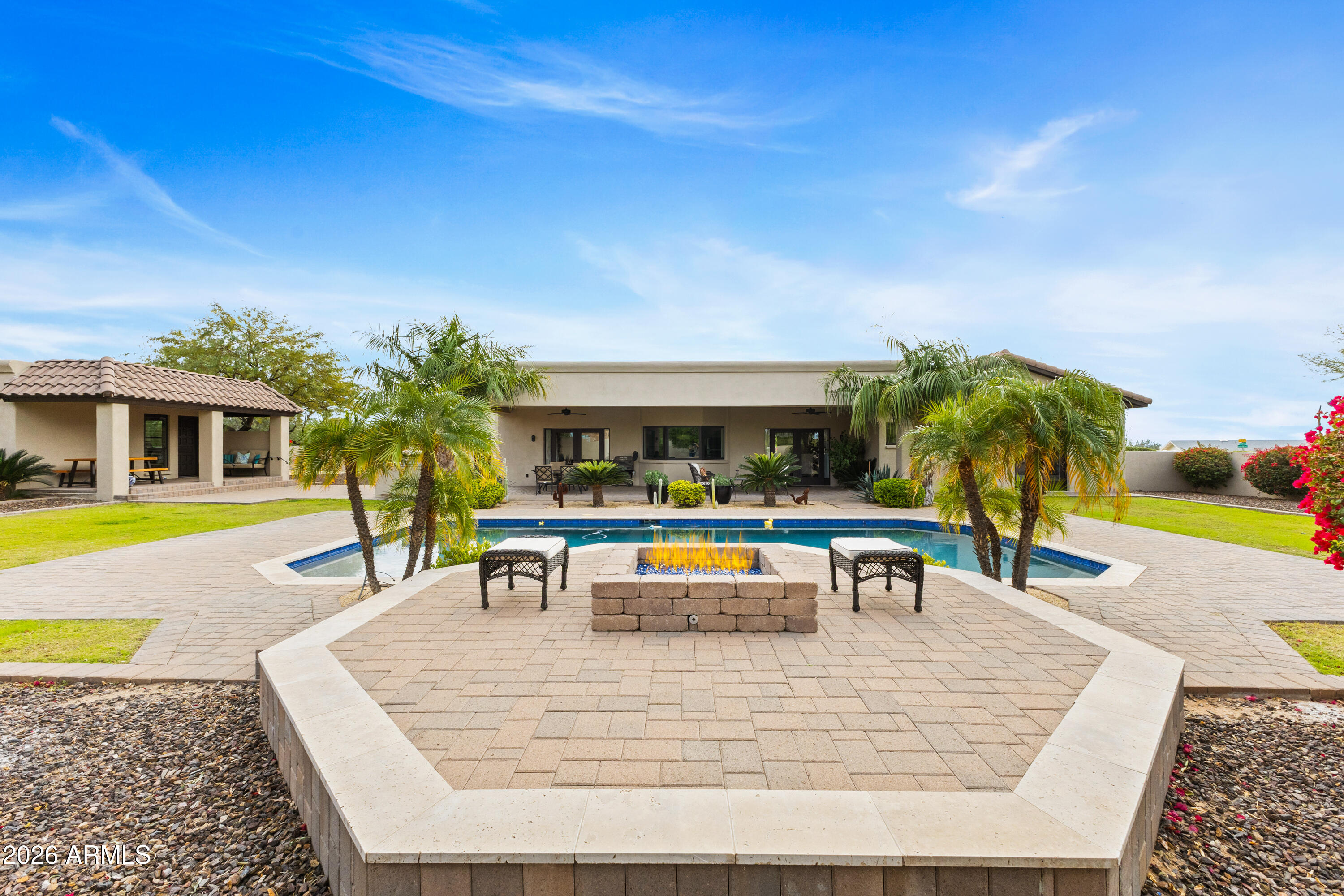 12700 E DOUBLETREE RANCH Road