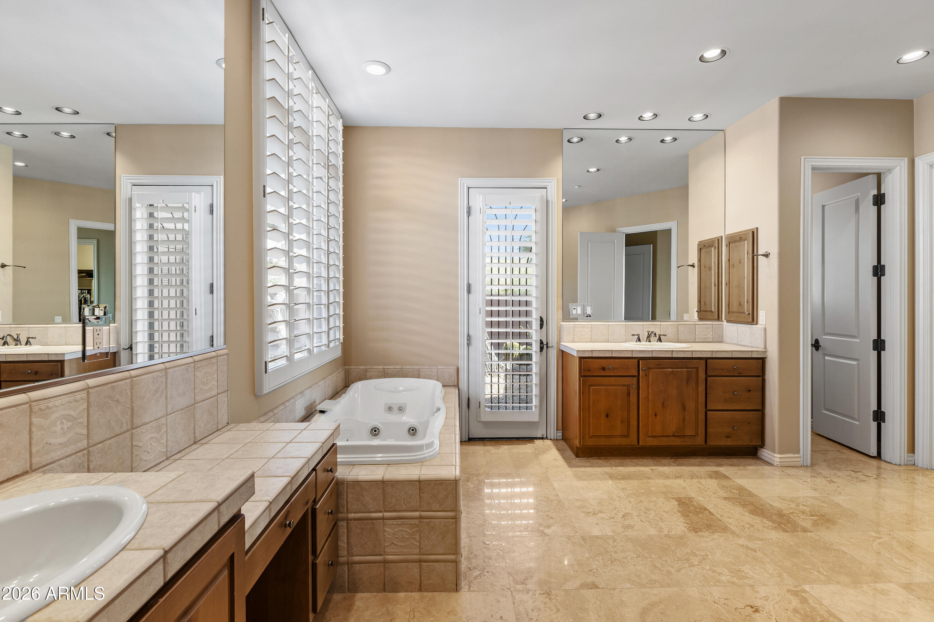 9290 E THOMPSON PEAK Parkway 108