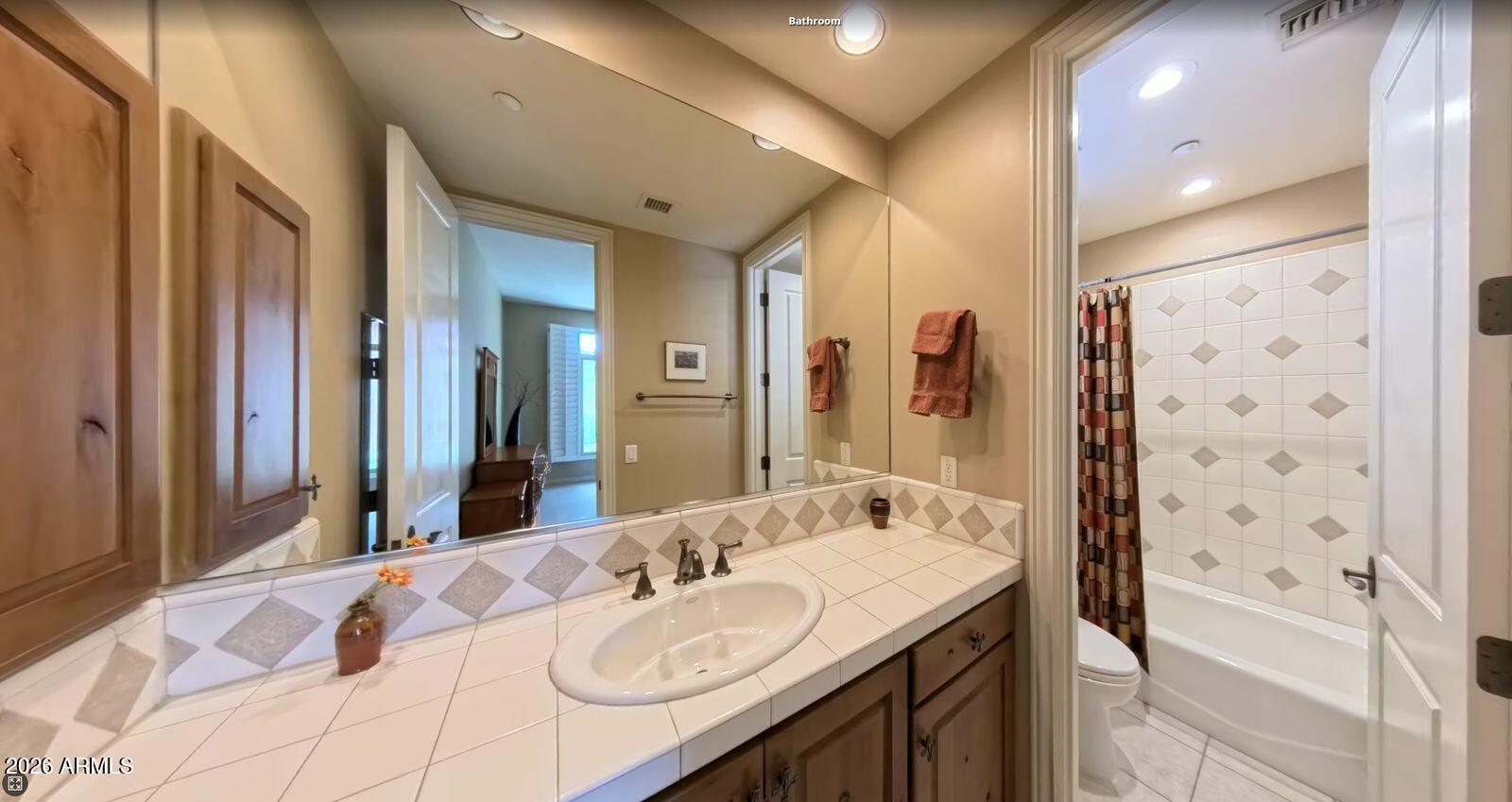 9290 E THOMPSON PEAK Parkway 108