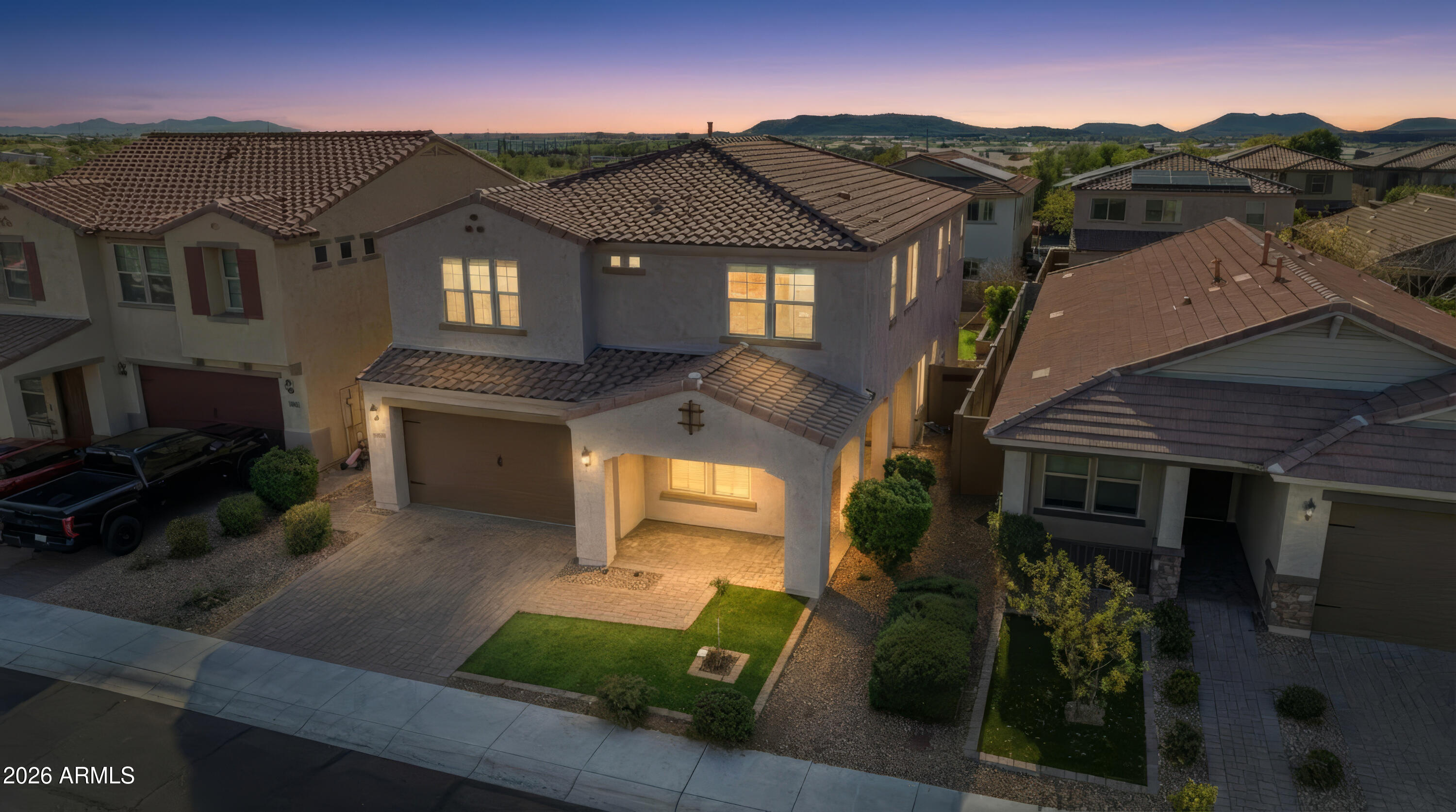 1819 W BONANZA Drive