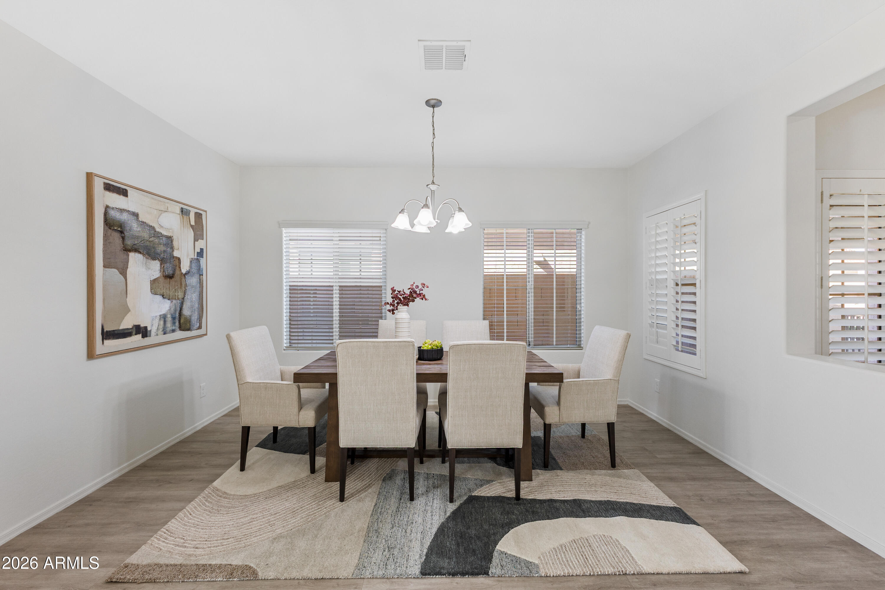 1819 W BONANZA Drive