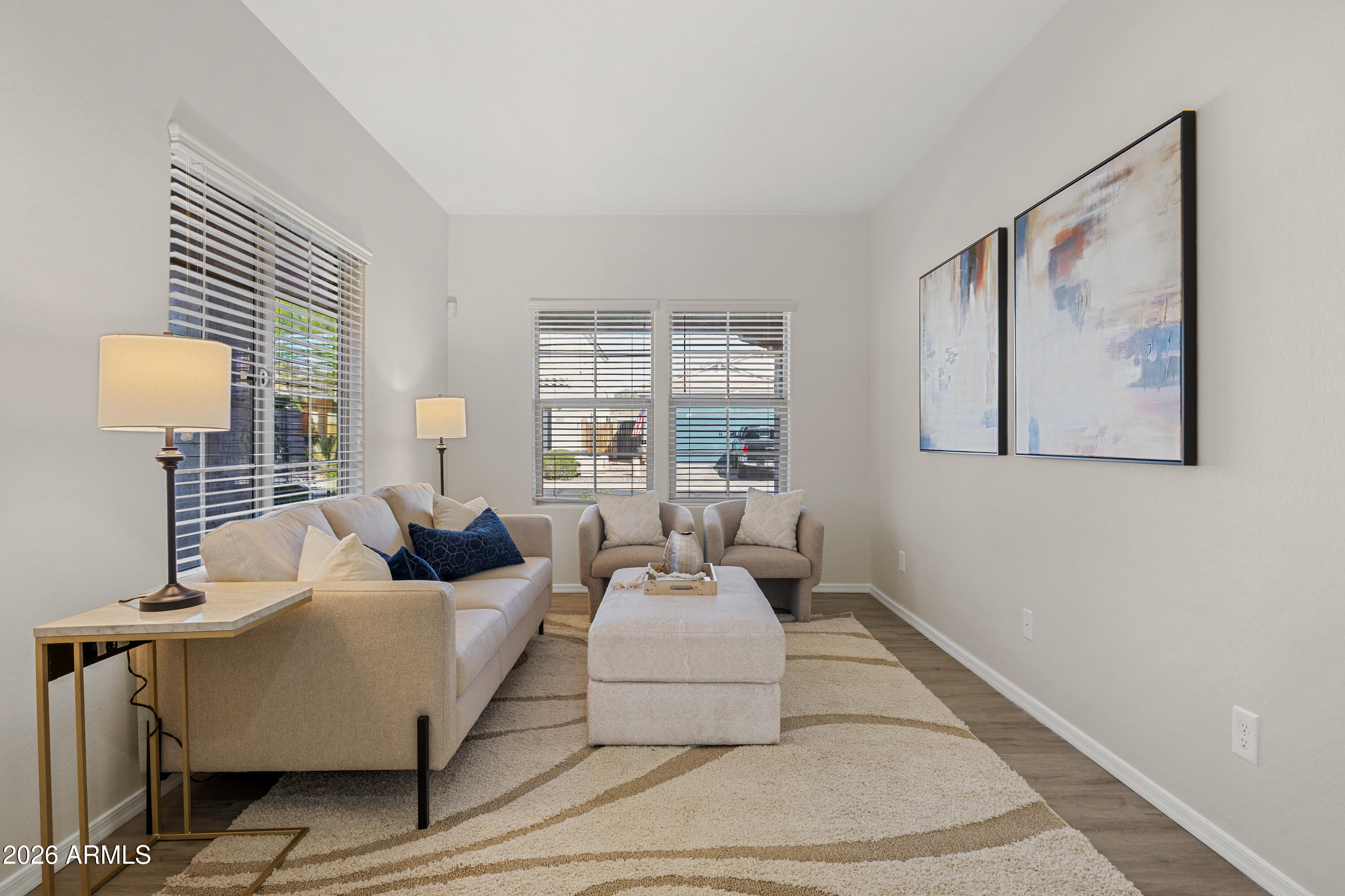 1819 W BONANZA Drive