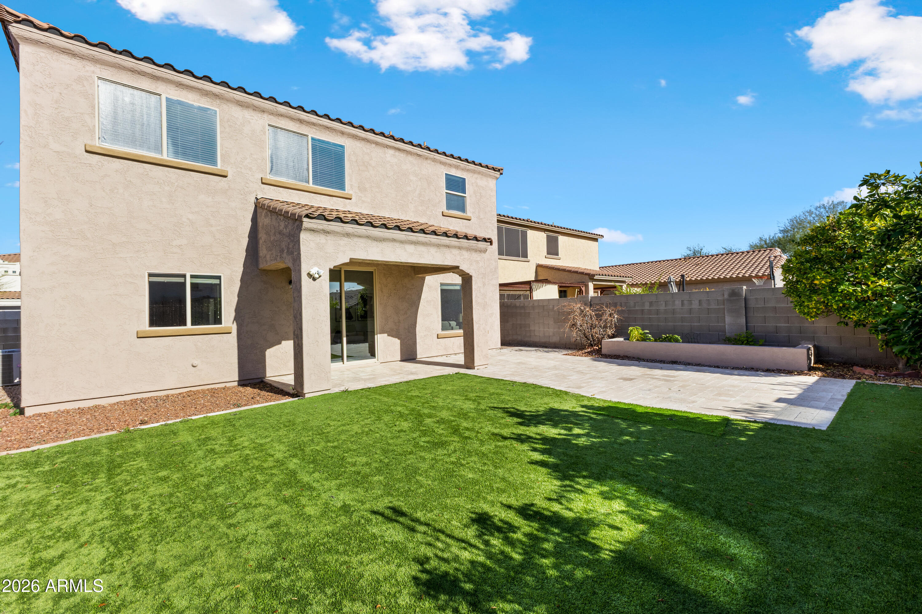 1819 W BONANZA Drive