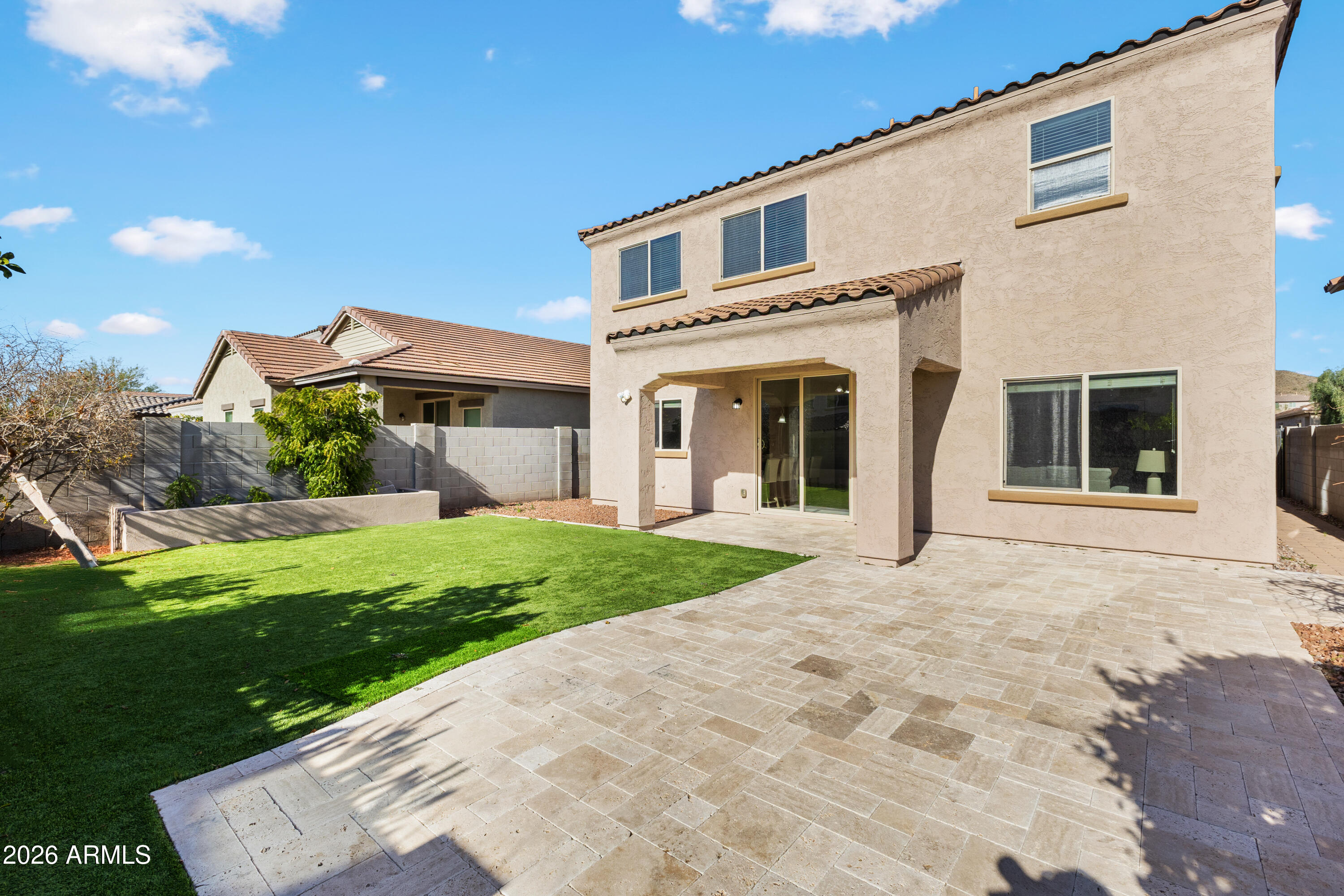 1819 W BONANZA Drive