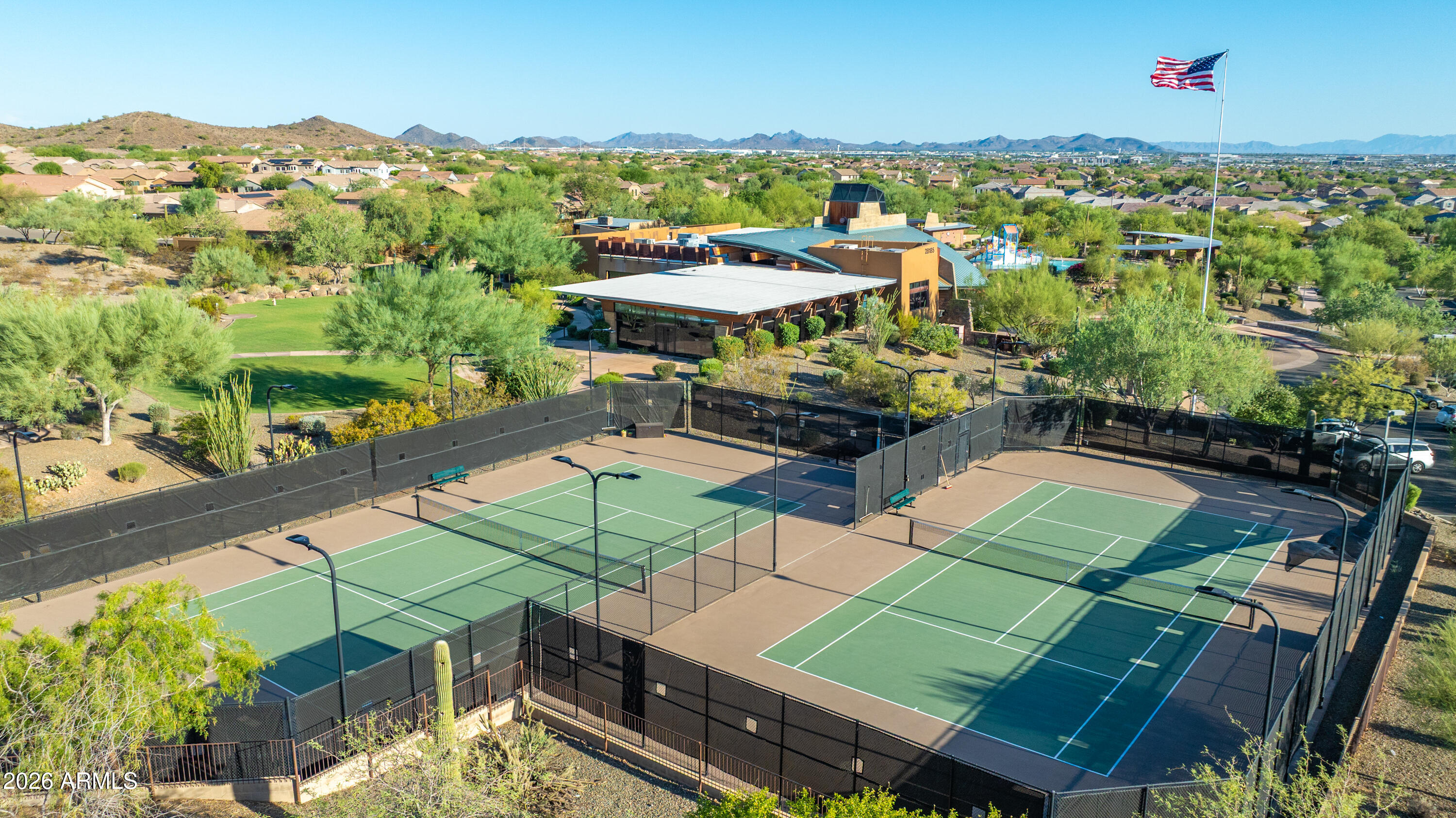 1819 W BONANZA Drive