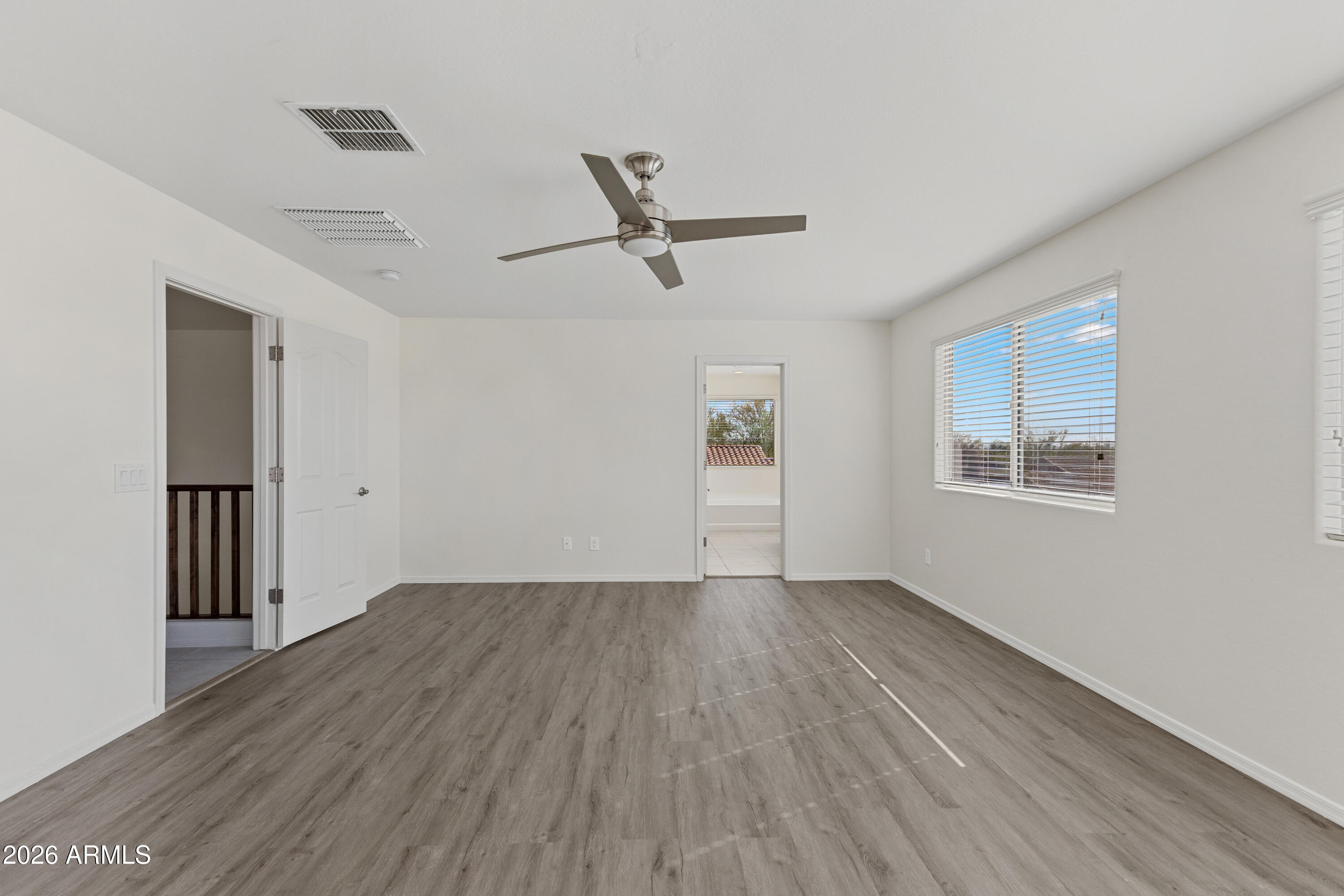 1819 W BONANZA Drive