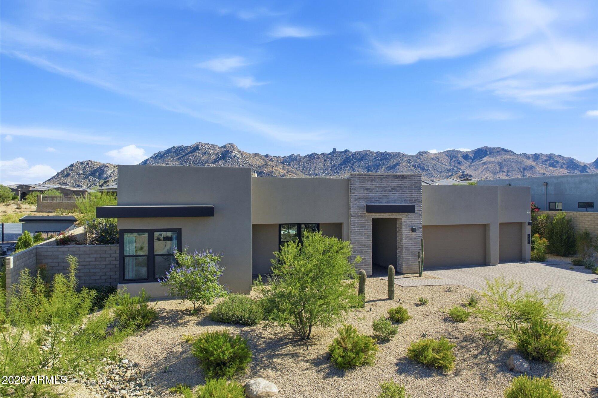 13081 E JUAN TABO Road