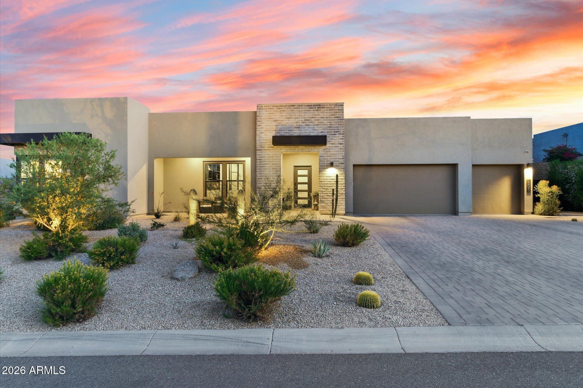 13081 E JUAN TABO Road