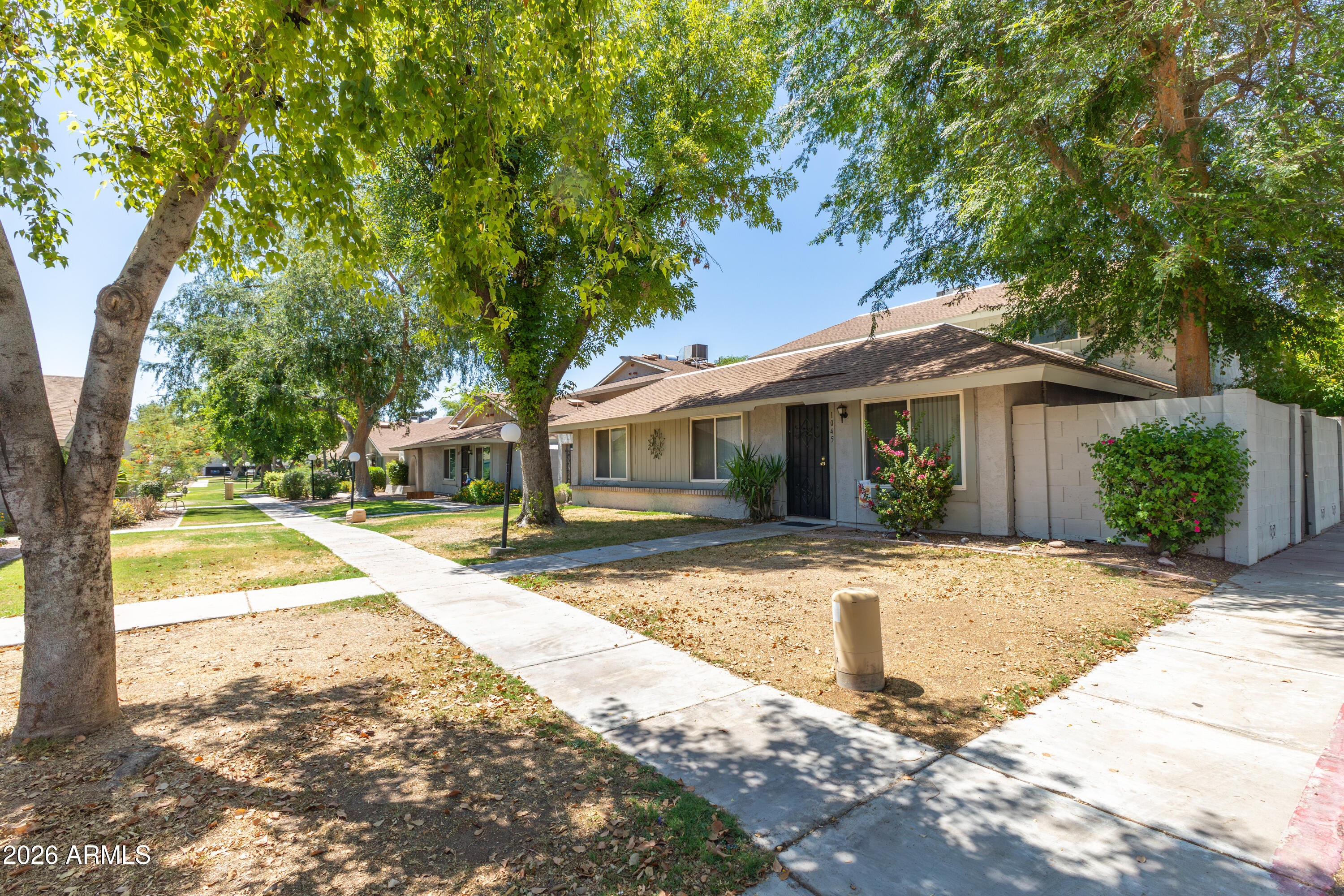 1047 N 84TH Place