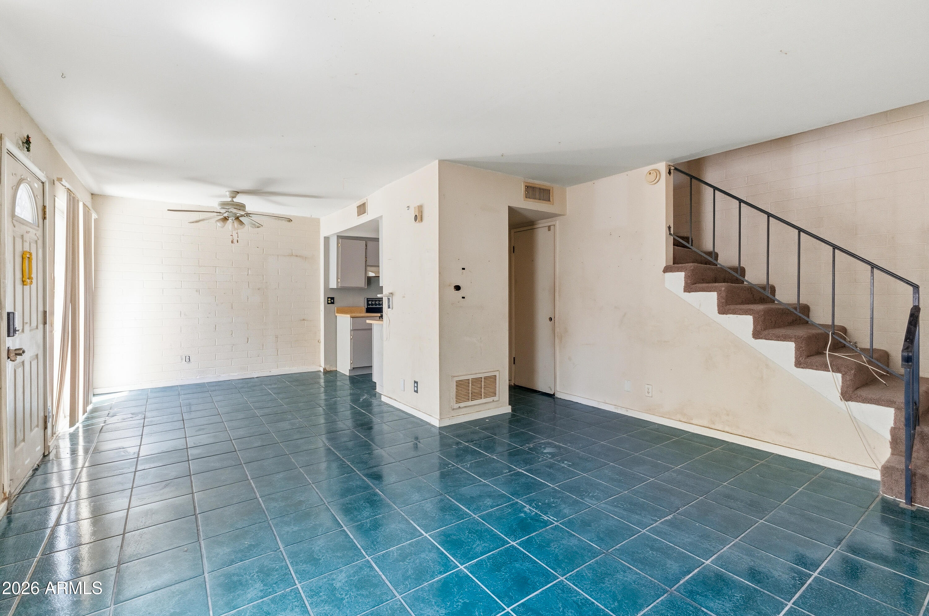 1047 N 84TH Place