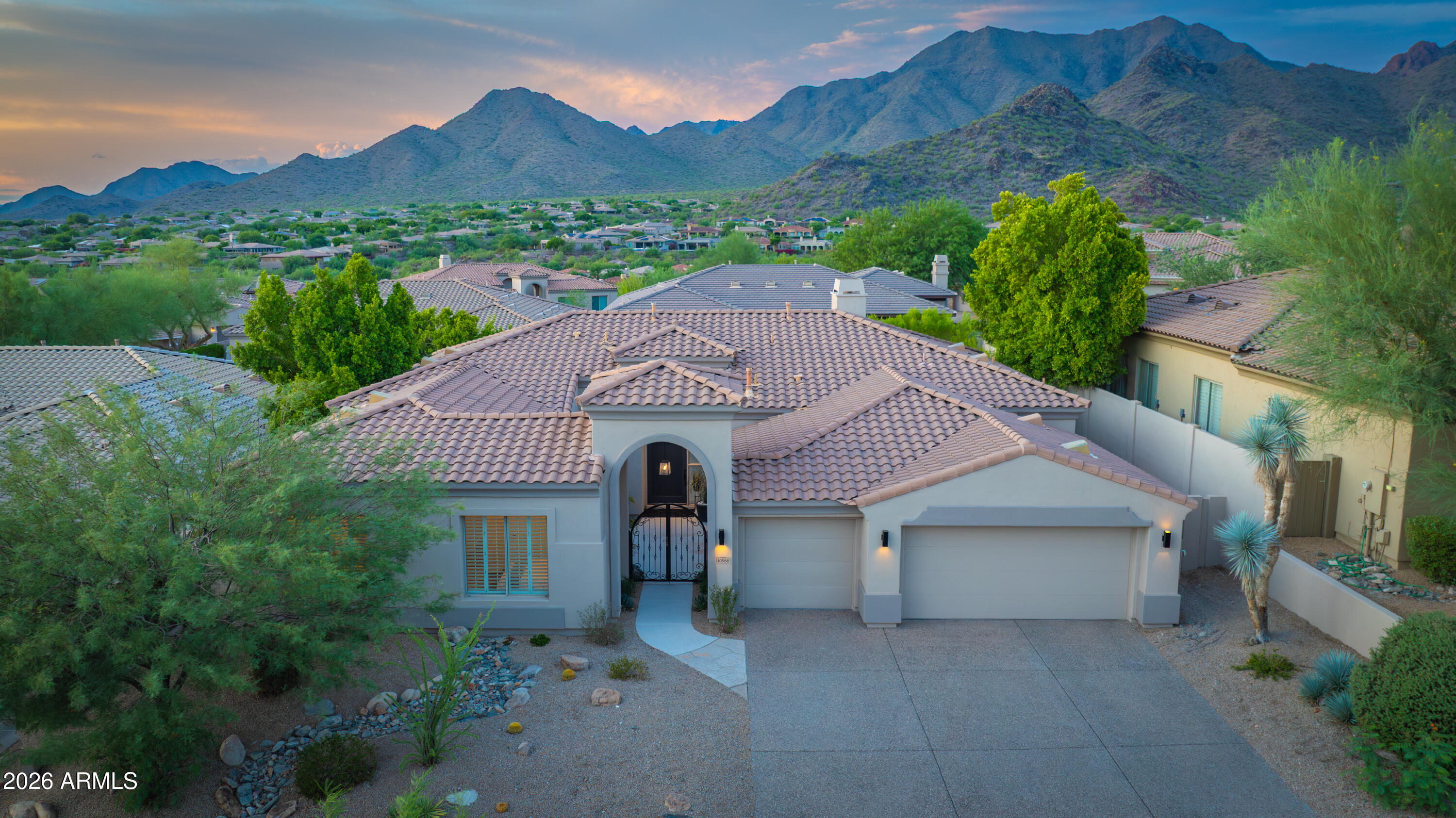 10968 E KORA Lane