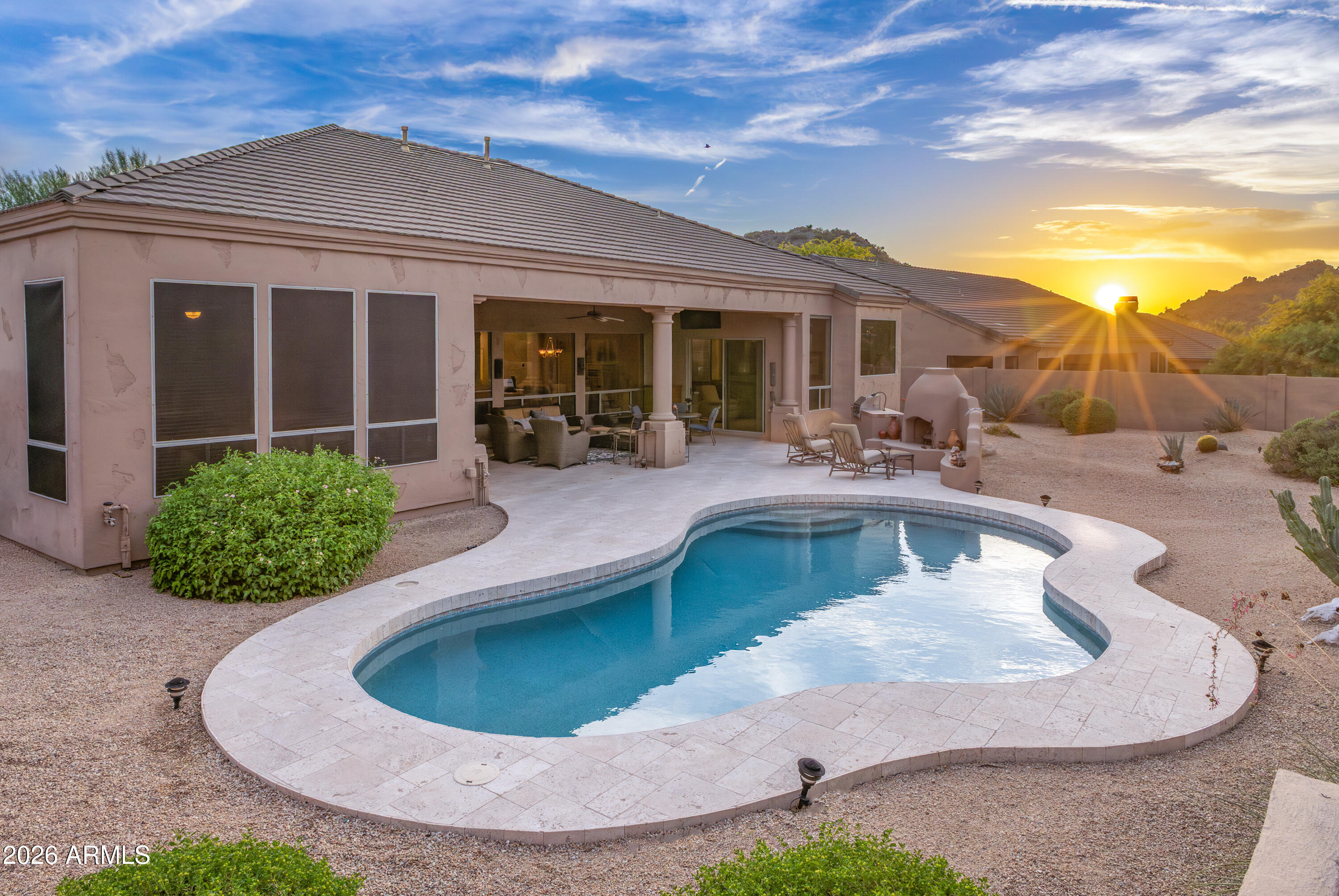 11804 E SAND HILLS Road