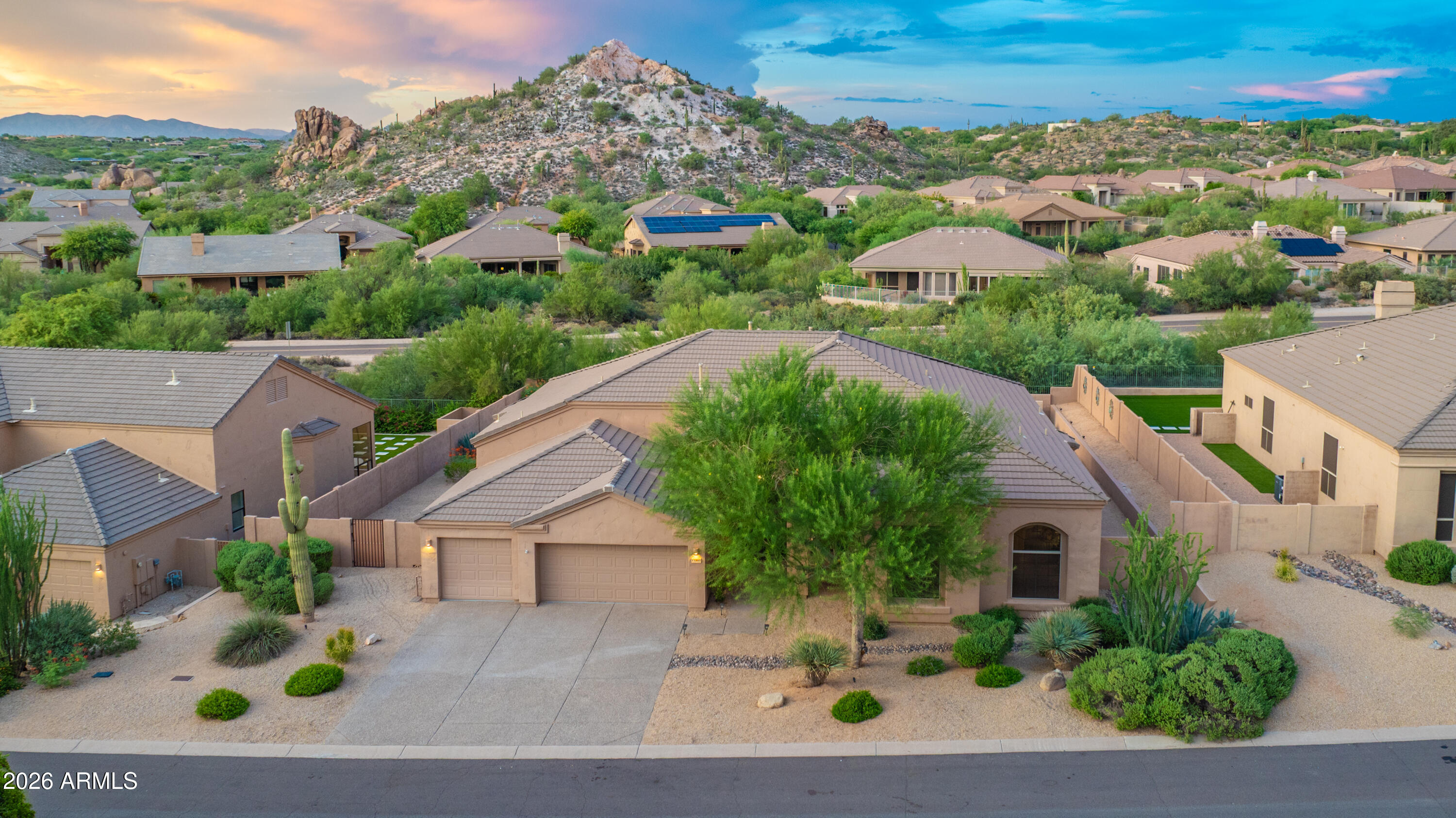 11804 E SAND HILLS Road
