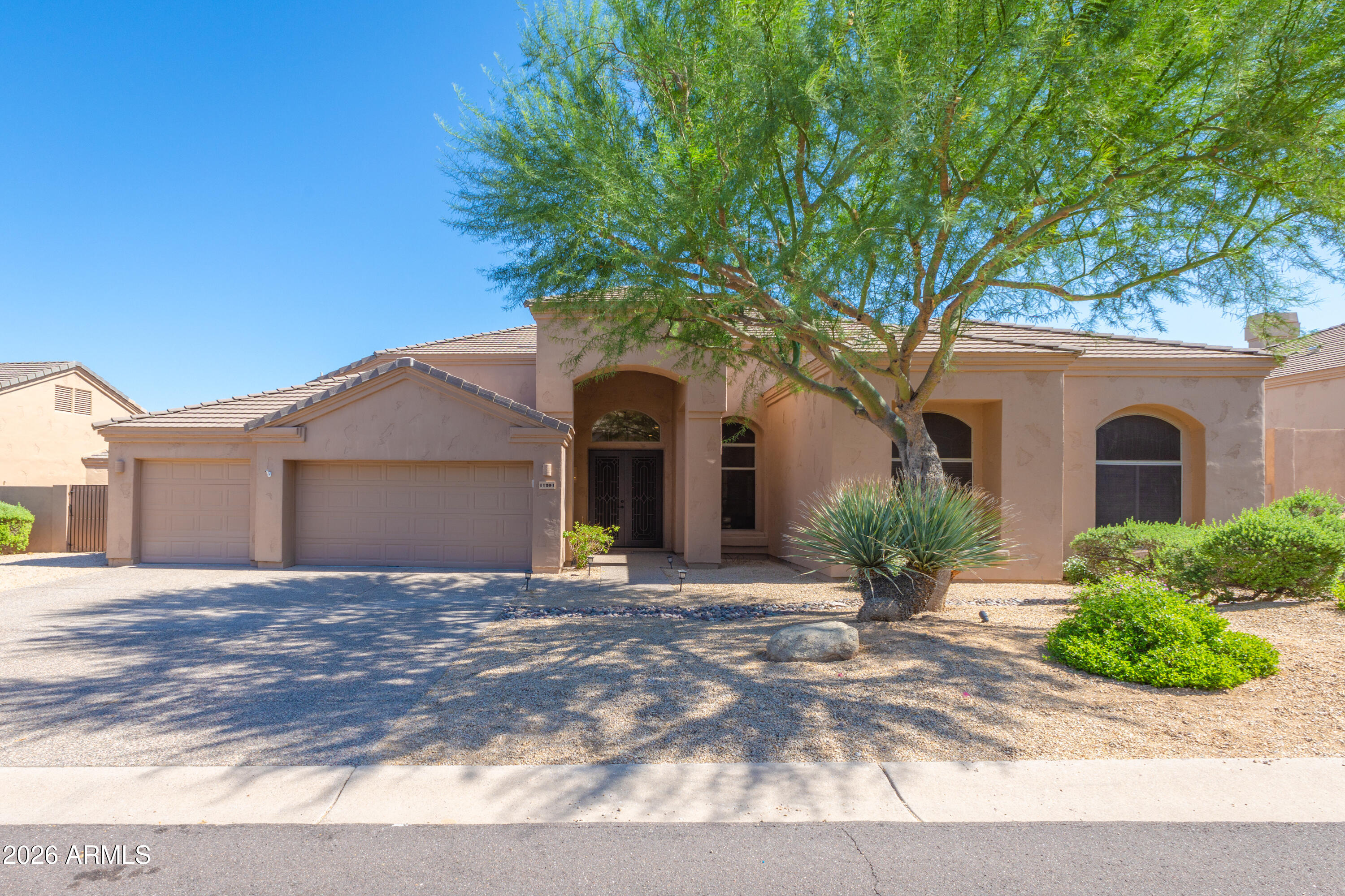 11804 E SAND HILLS Road