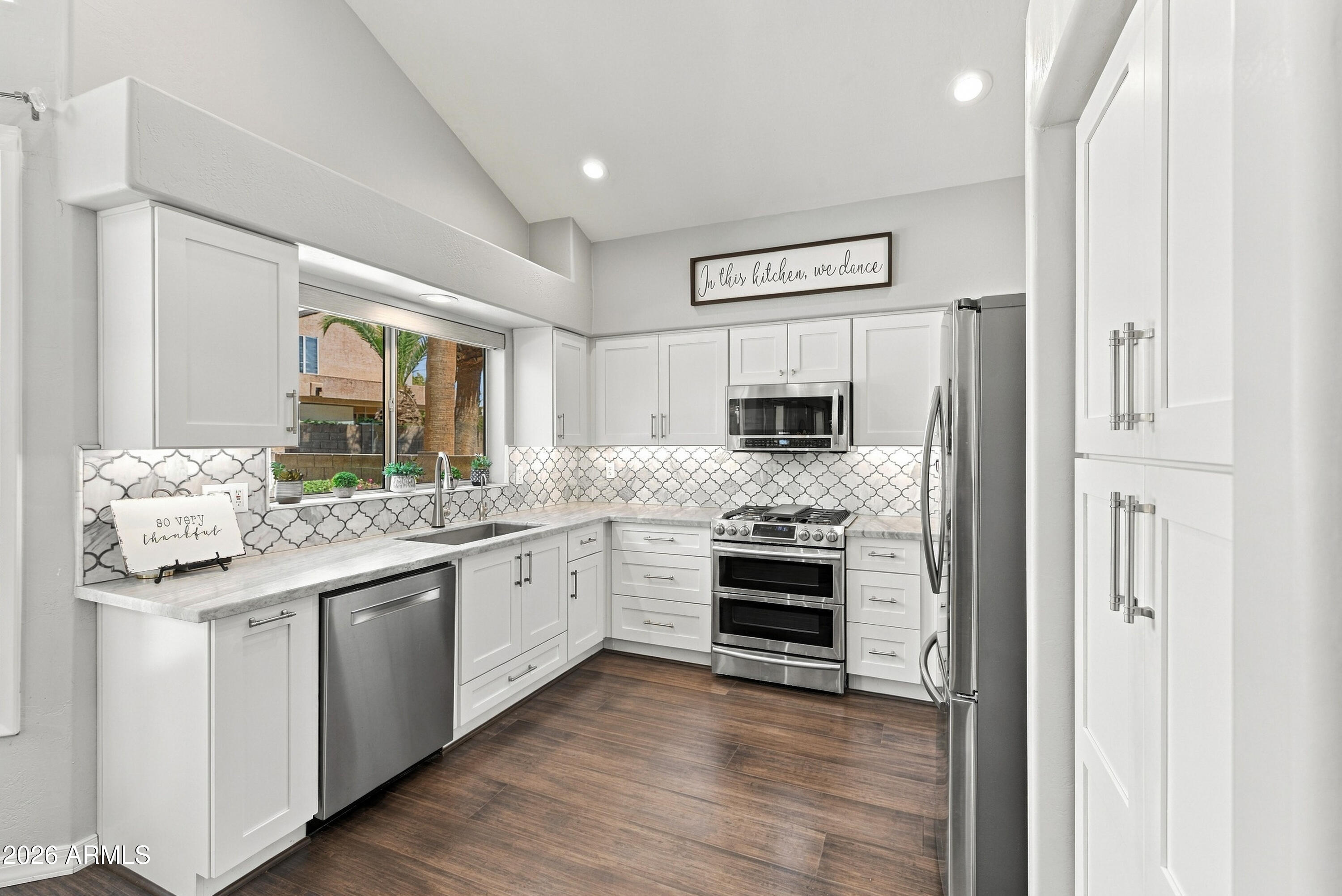 5548 E CAMPO BELLO Drive