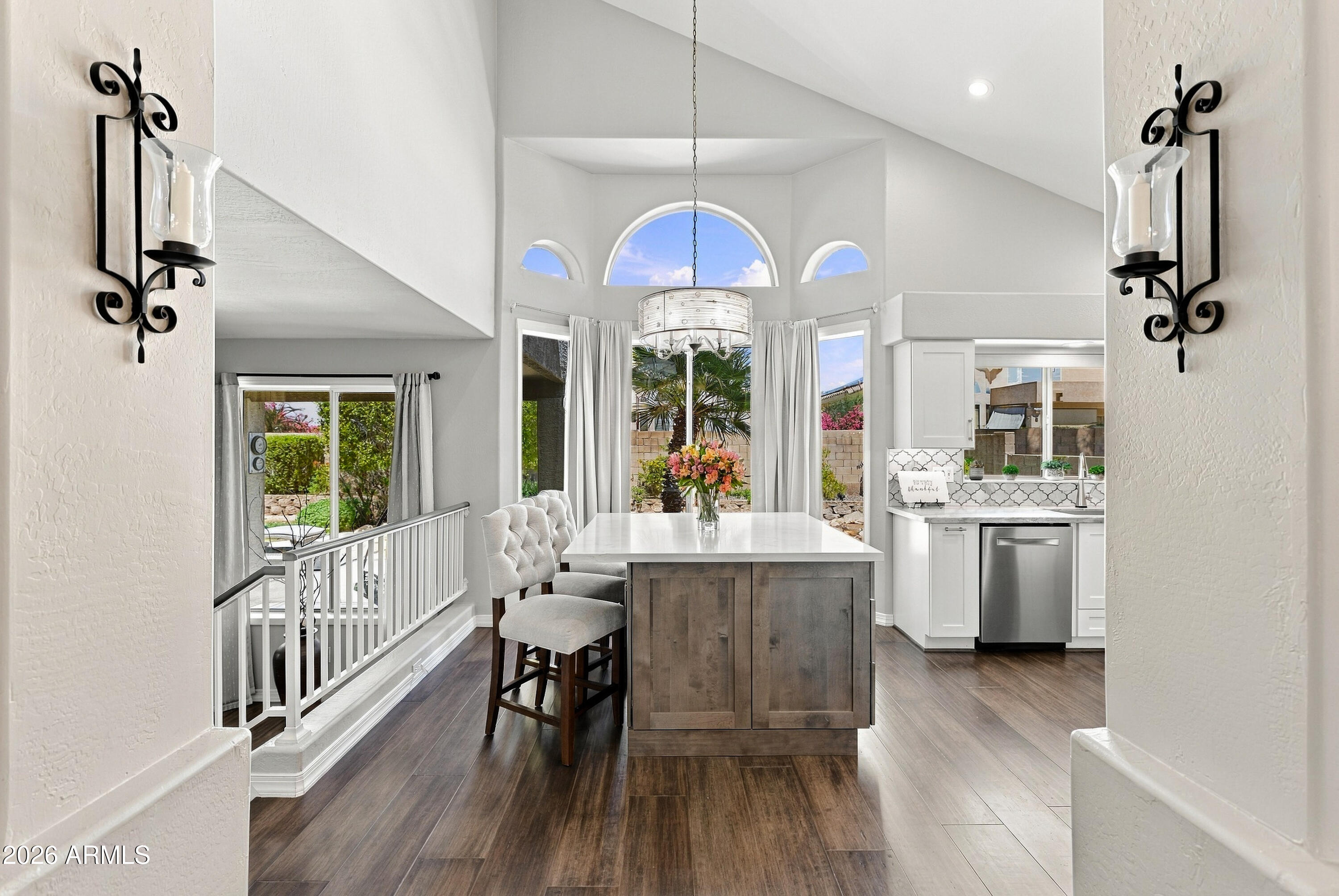 5548 E CAMPO BELLO Drive