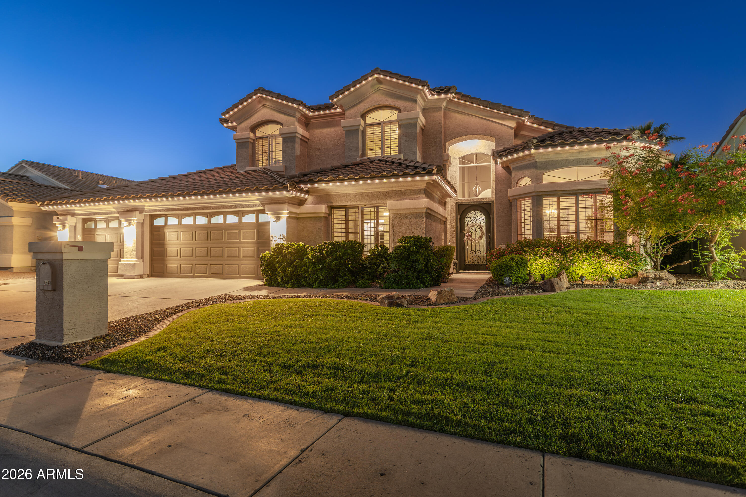 5548 E CAMPO BELLO Drive