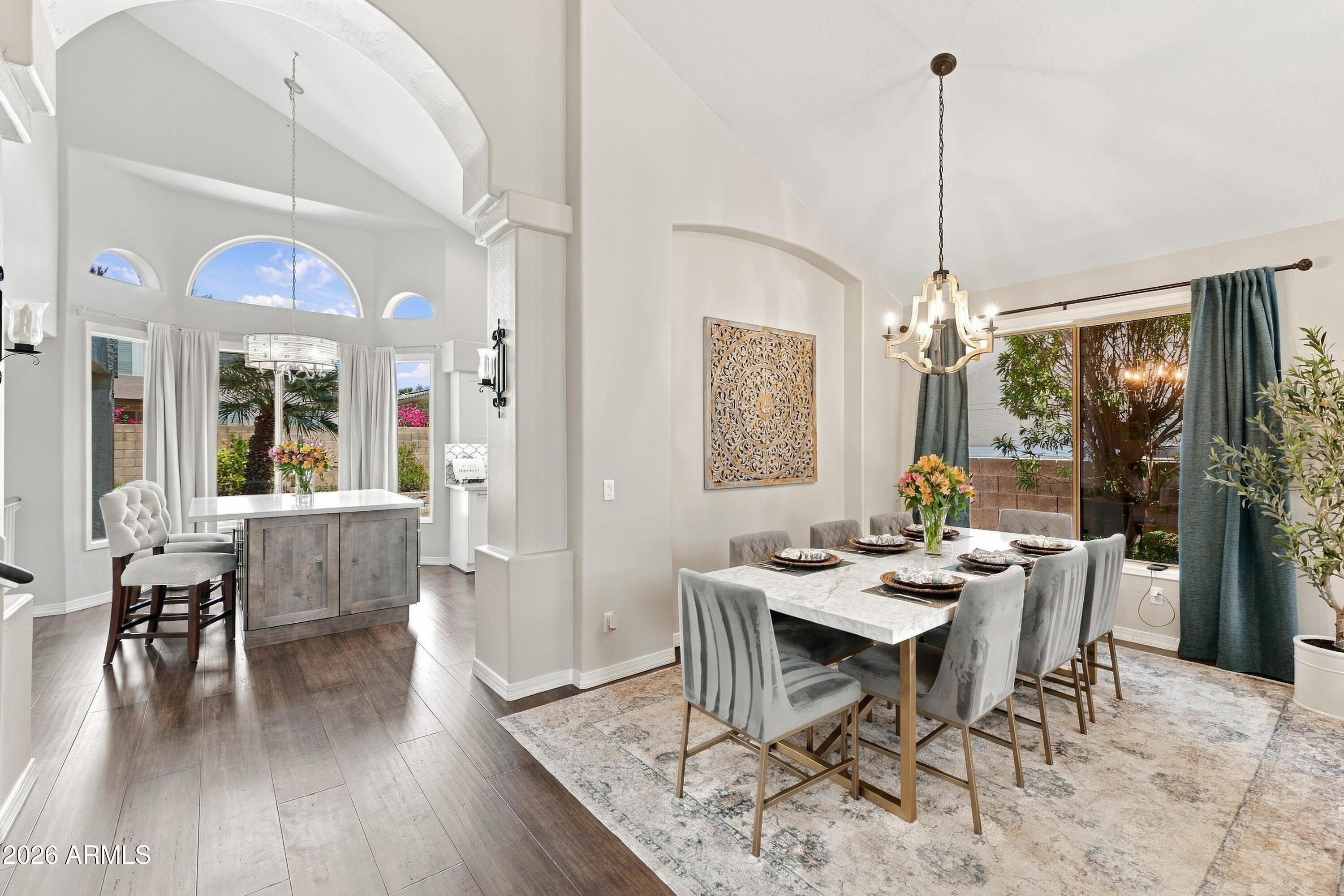 5548 E CAMPO BELLO Drive