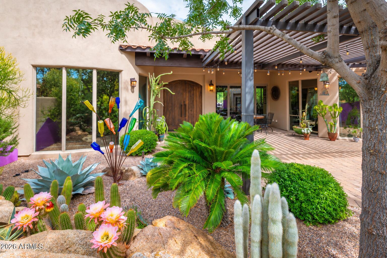 8650 E STAGHORN Lane