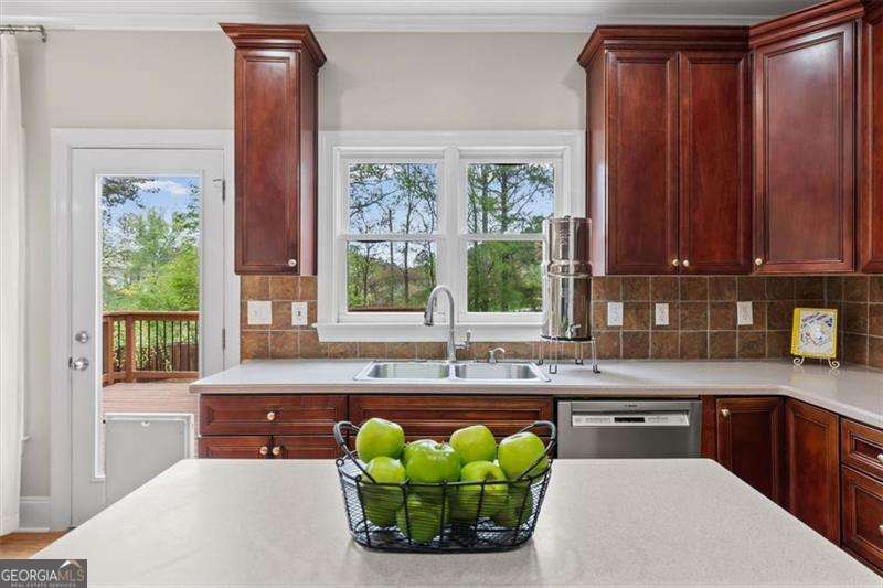 1224 Cobblemill Cove NW