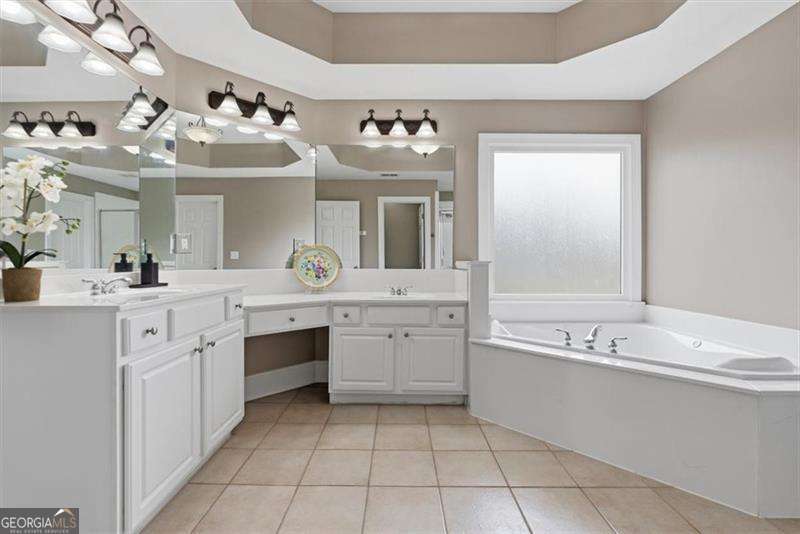 1224 Cobblemill Cove NW