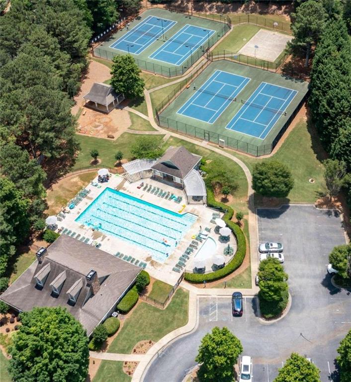 1328 Kingsbury Court