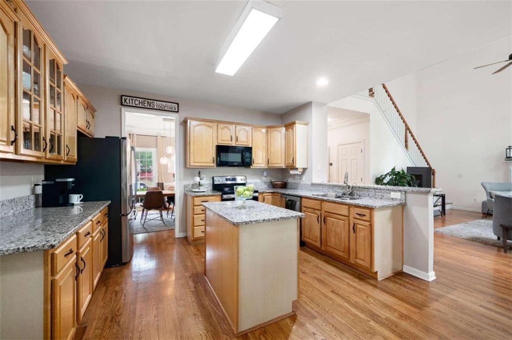 1328 Kingsbury Court