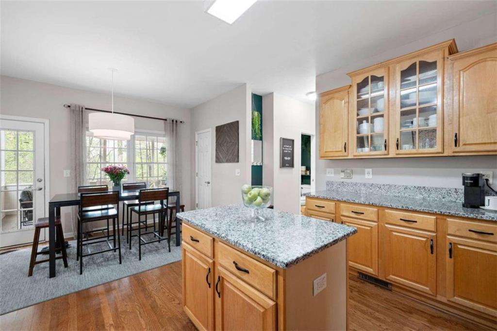 1328 Kingsbury Court