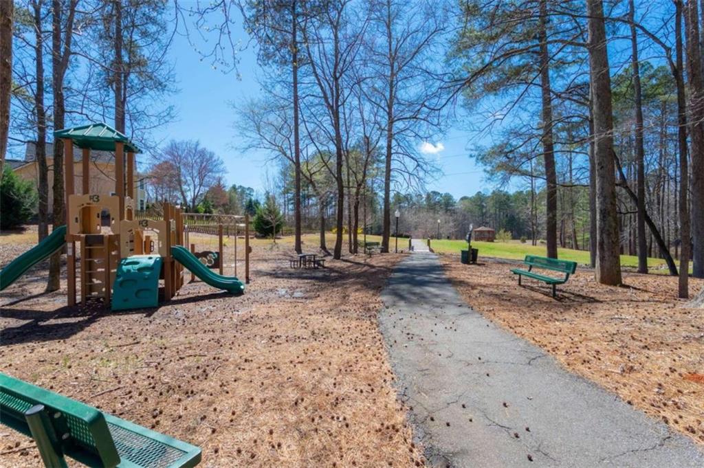 1328 Kingsbury Court