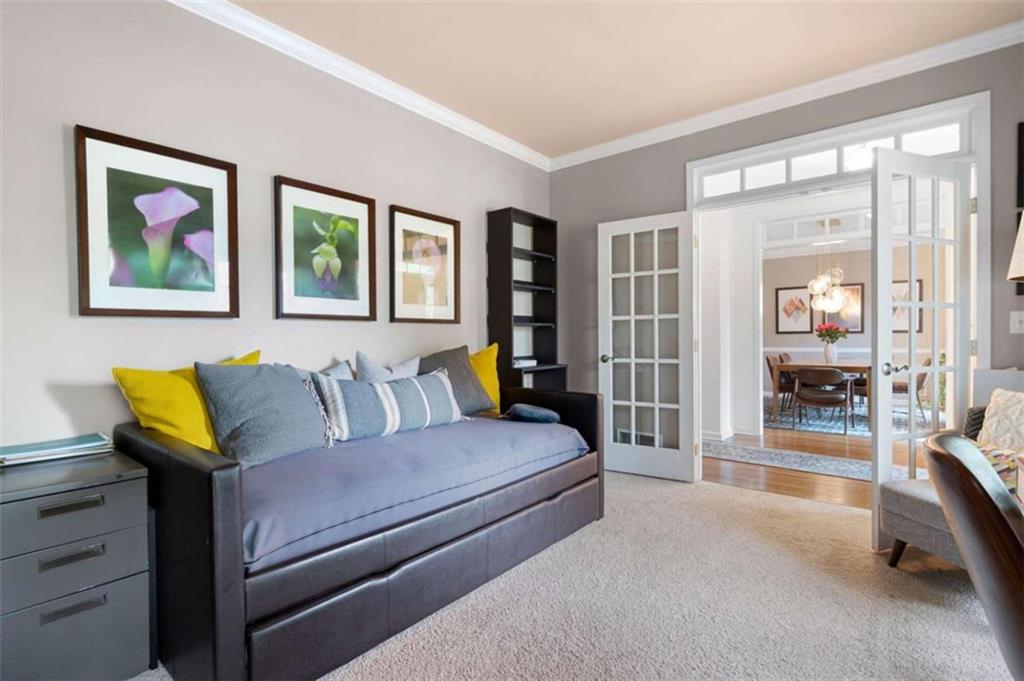 1328 Kingsbury Court