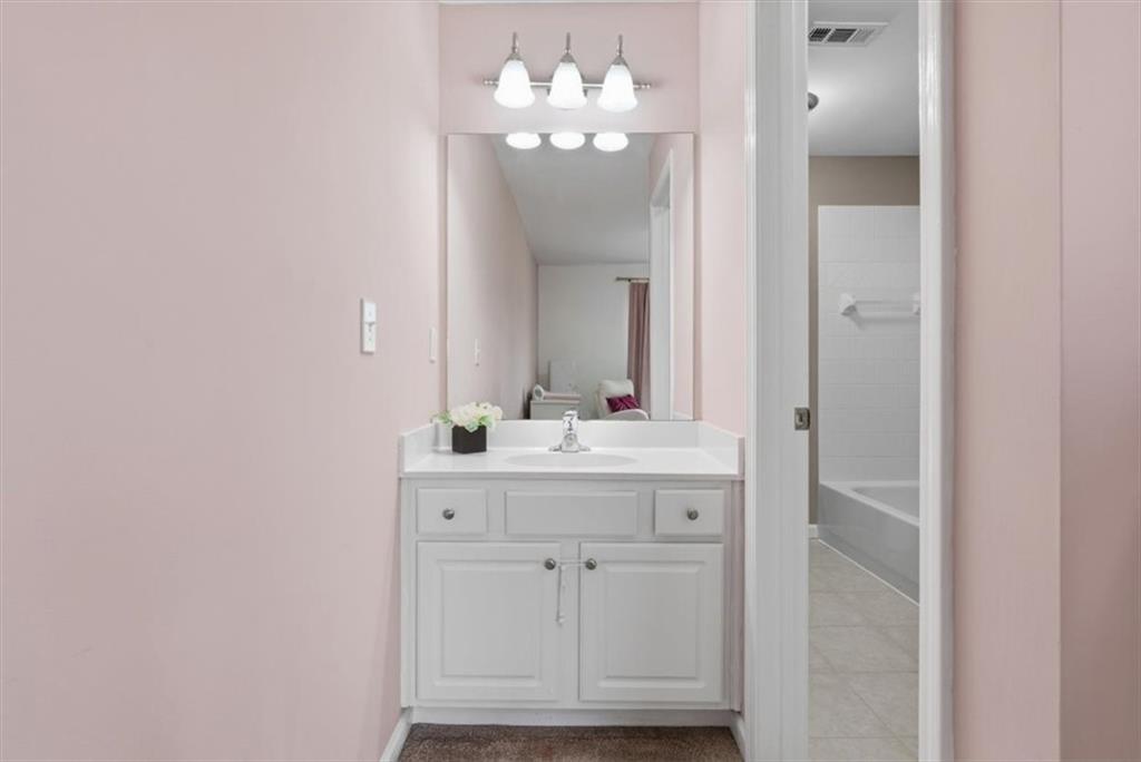 1224 Cobblemill Cove NW