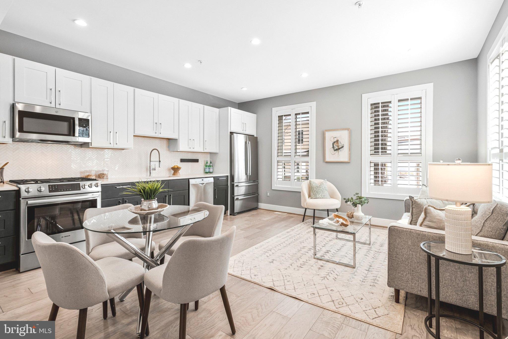 700 16TH STREET NE 2